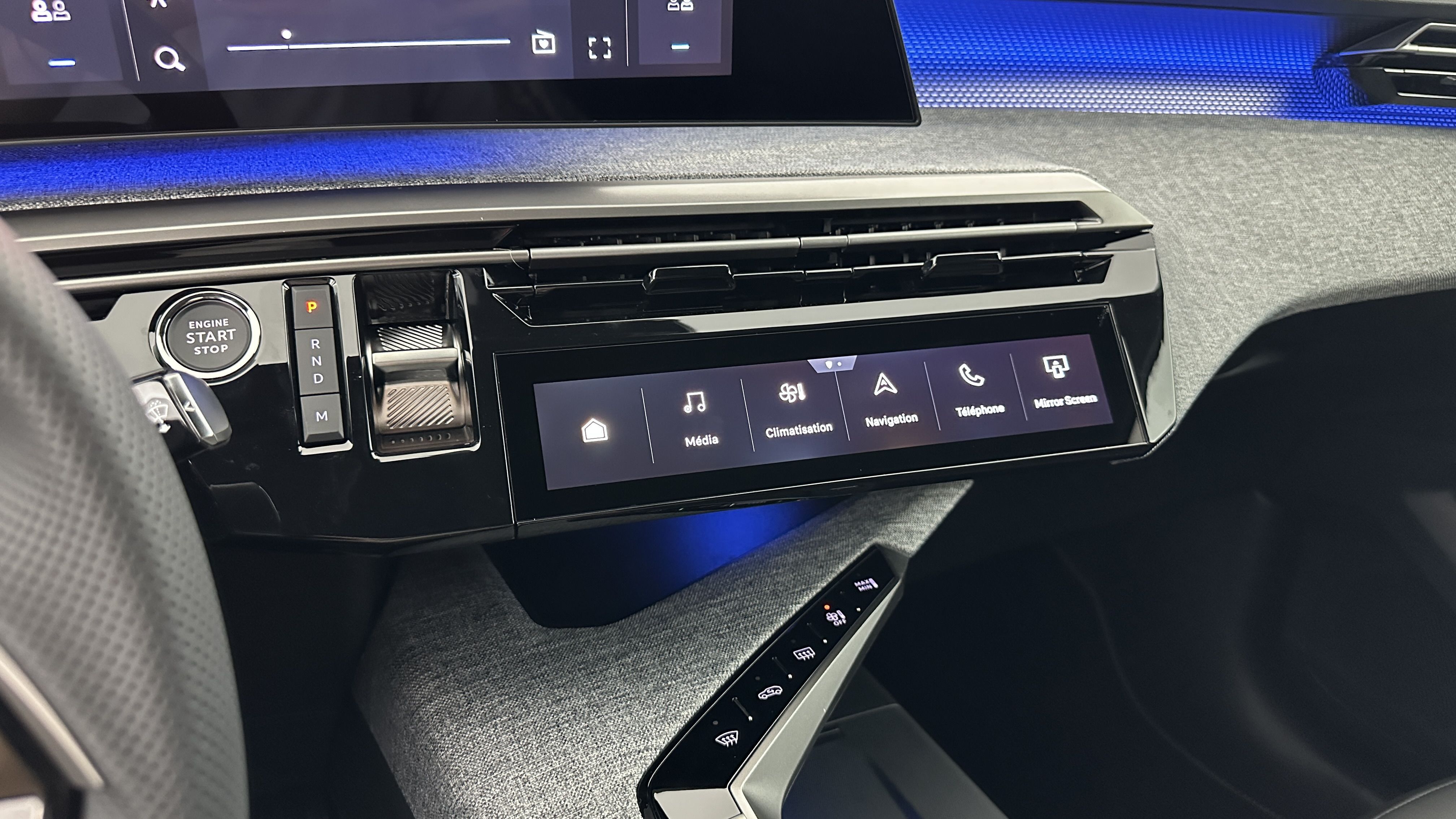 PEUGEOT 5008 1.2 Hybrid 145ch GT e-DCS6