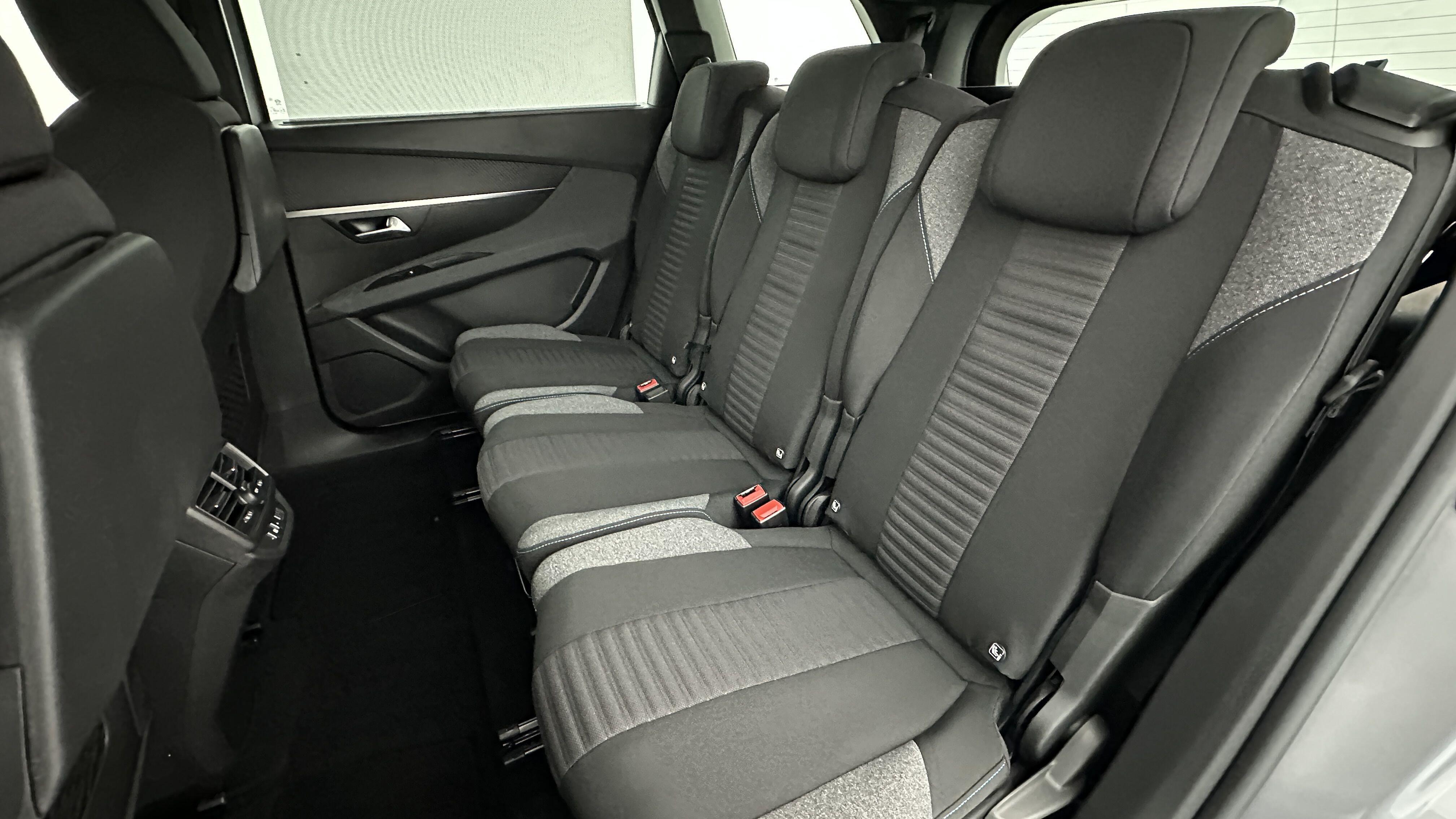 PEUGEOT 5008 III 1.2 PureTech 130ch Active Pack