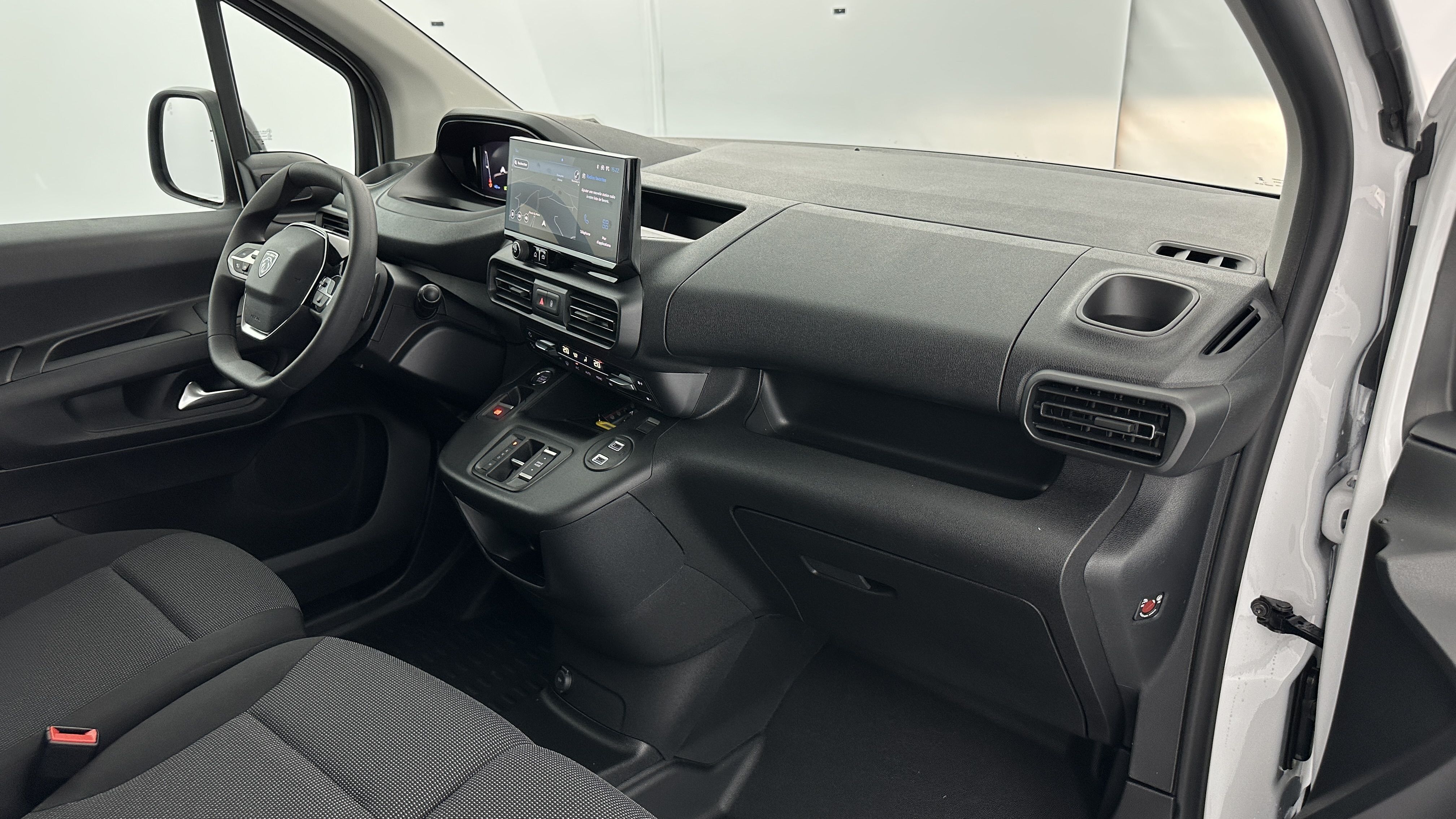 PEUGEOT PARTNER III M 650kg BlueHDi 130ch EAT8