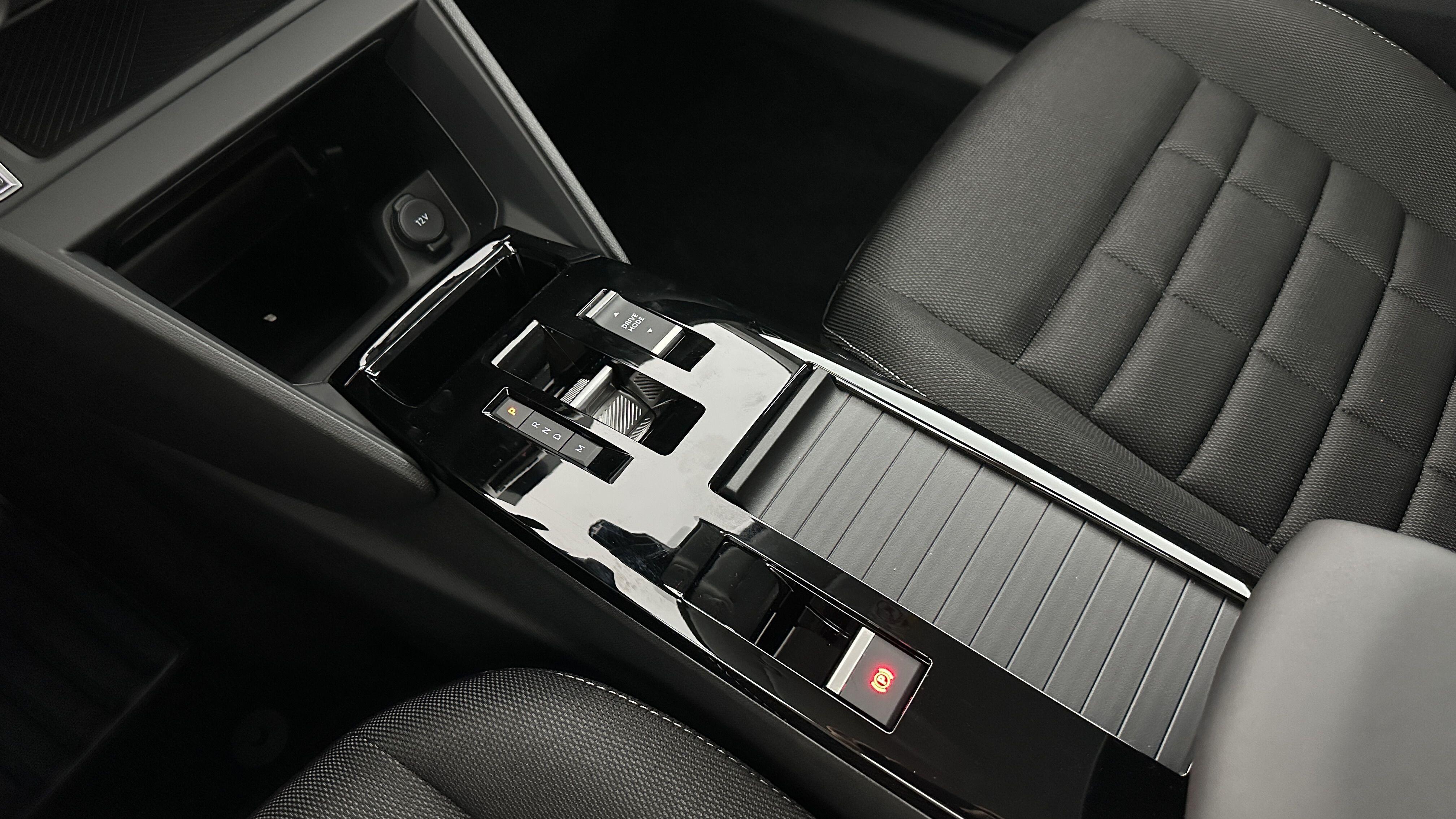 CITROEN C4 1.2 Hybride 145ch Plus e-DCS6