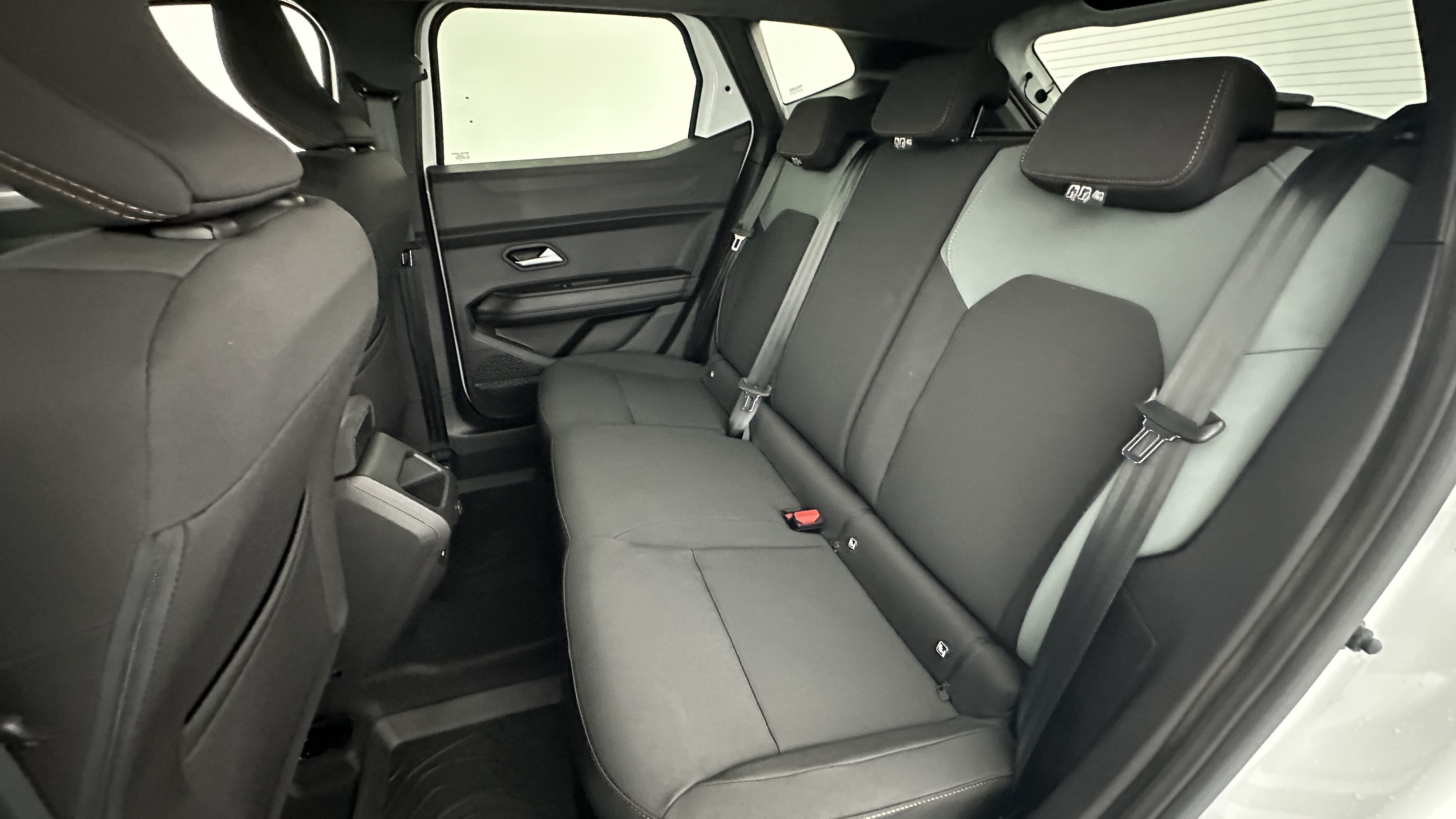 DACIA DUSTER III 1.6 Hybrid 140ch Extrême