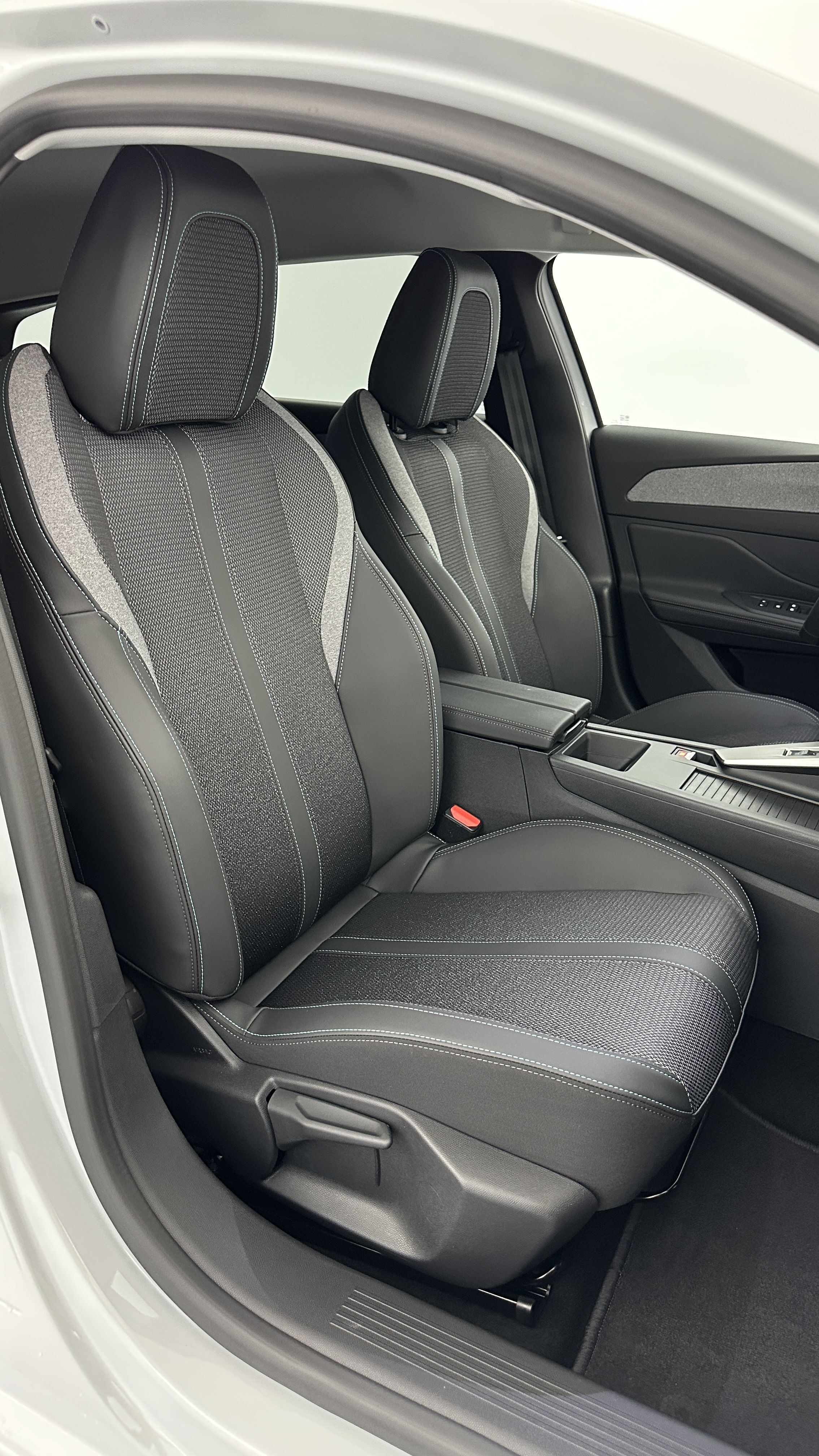 PEUGEOT 308 SW 1.5 BlueHDi 130ch Allure EAT8
