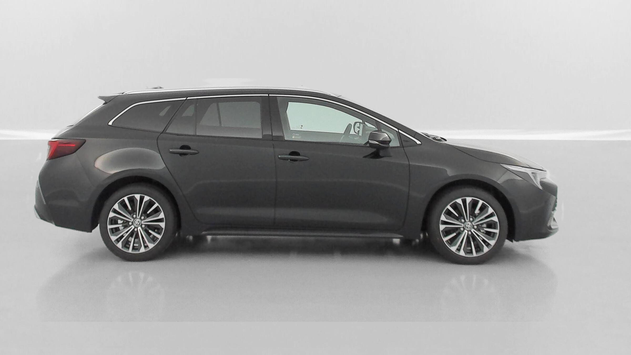 TOYOTA COROLLA TOURING X 1.8 Hybrid 140ch Design (Team Player)