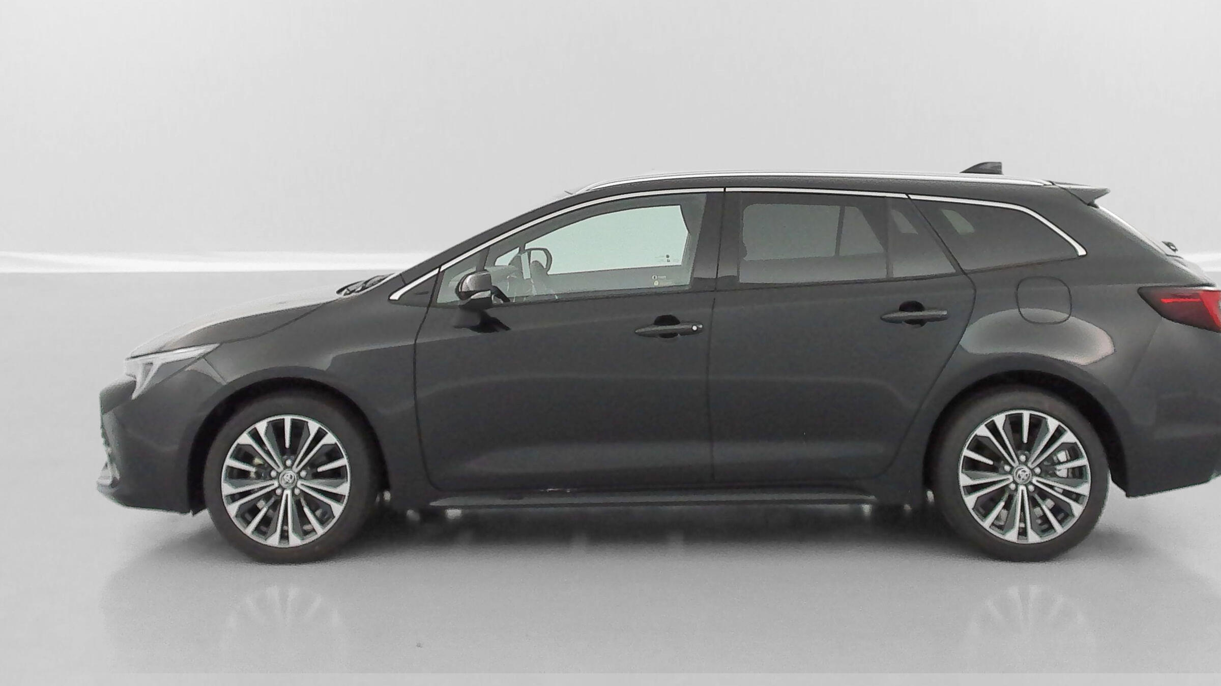 TOYOTA COROLLA TOURING X 1.8 Hybrid 140ch Design (Team Player)