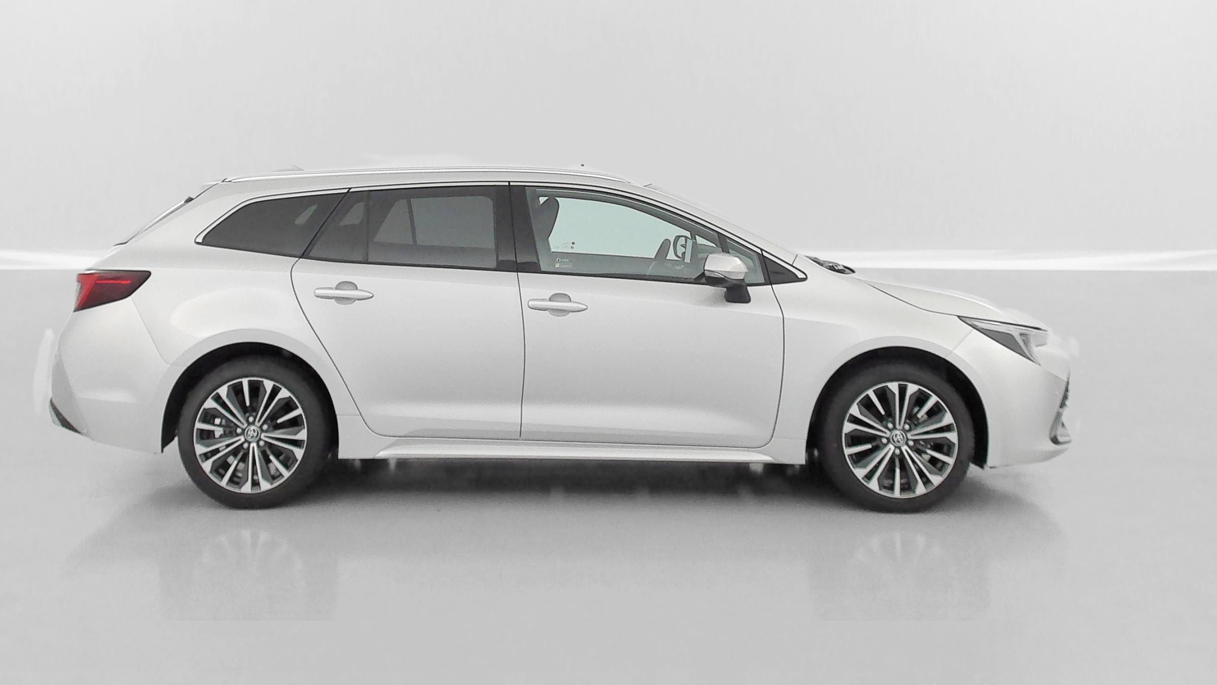 TOYOTA COROLLA TOURING X 1.8 Hybrid 140ch Design (Team Player)