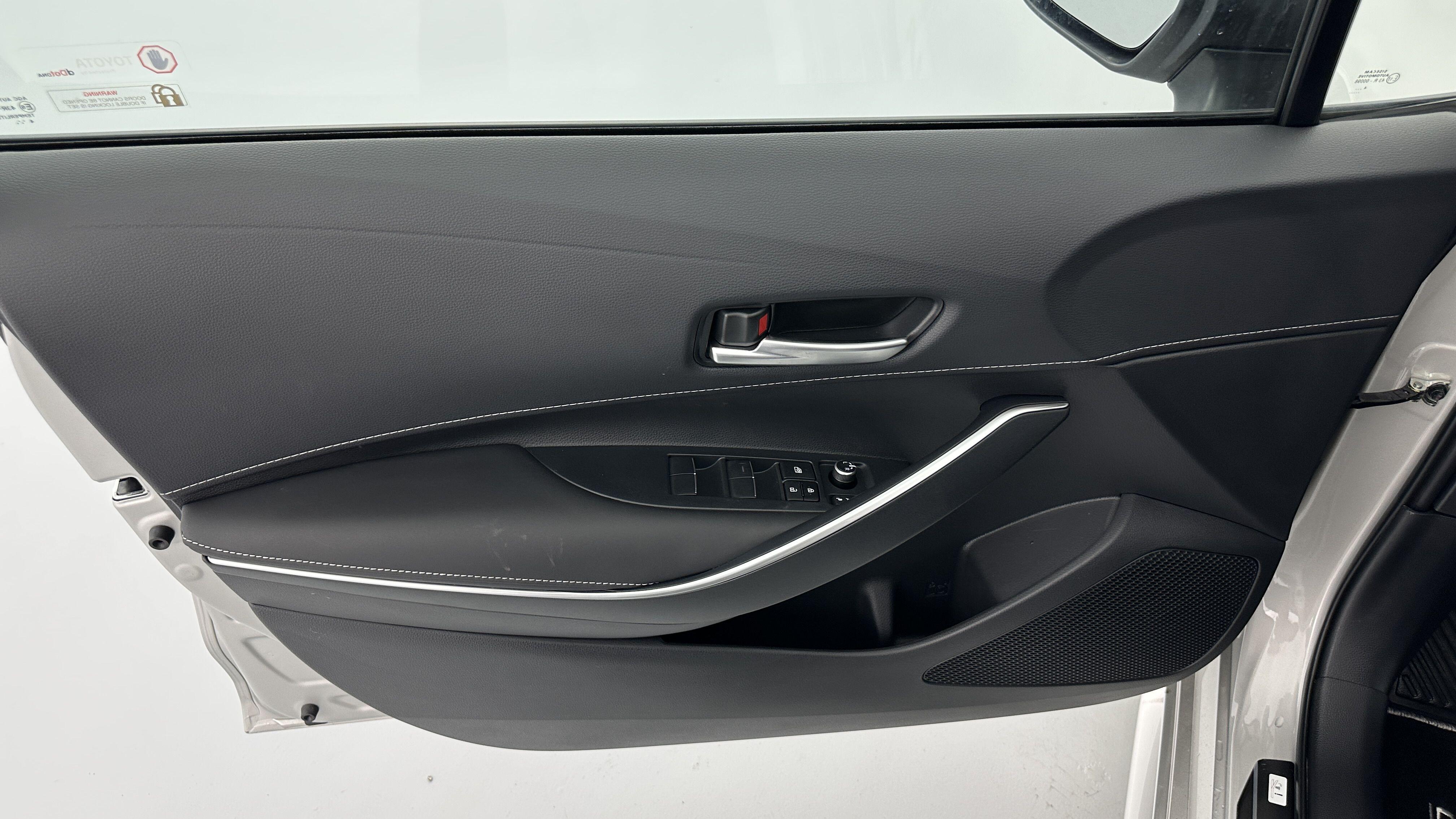TOYOTA COROLLA TOURING X 1.8 Hybrid 140ch Design (Team Player)