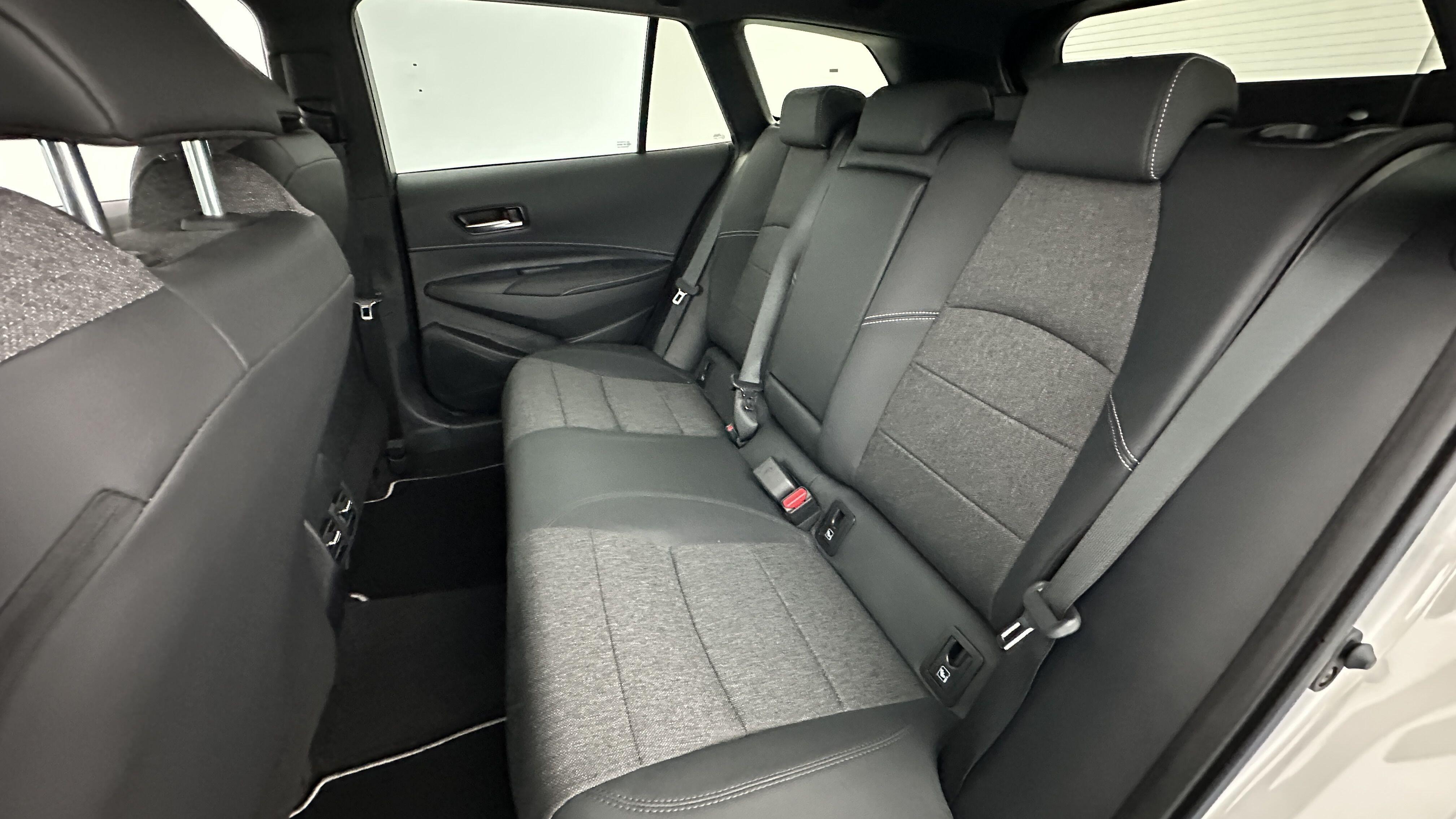 TOYOTA COROLLA TOURING X 1.8 Hybrid 140ch Design (Team Player)