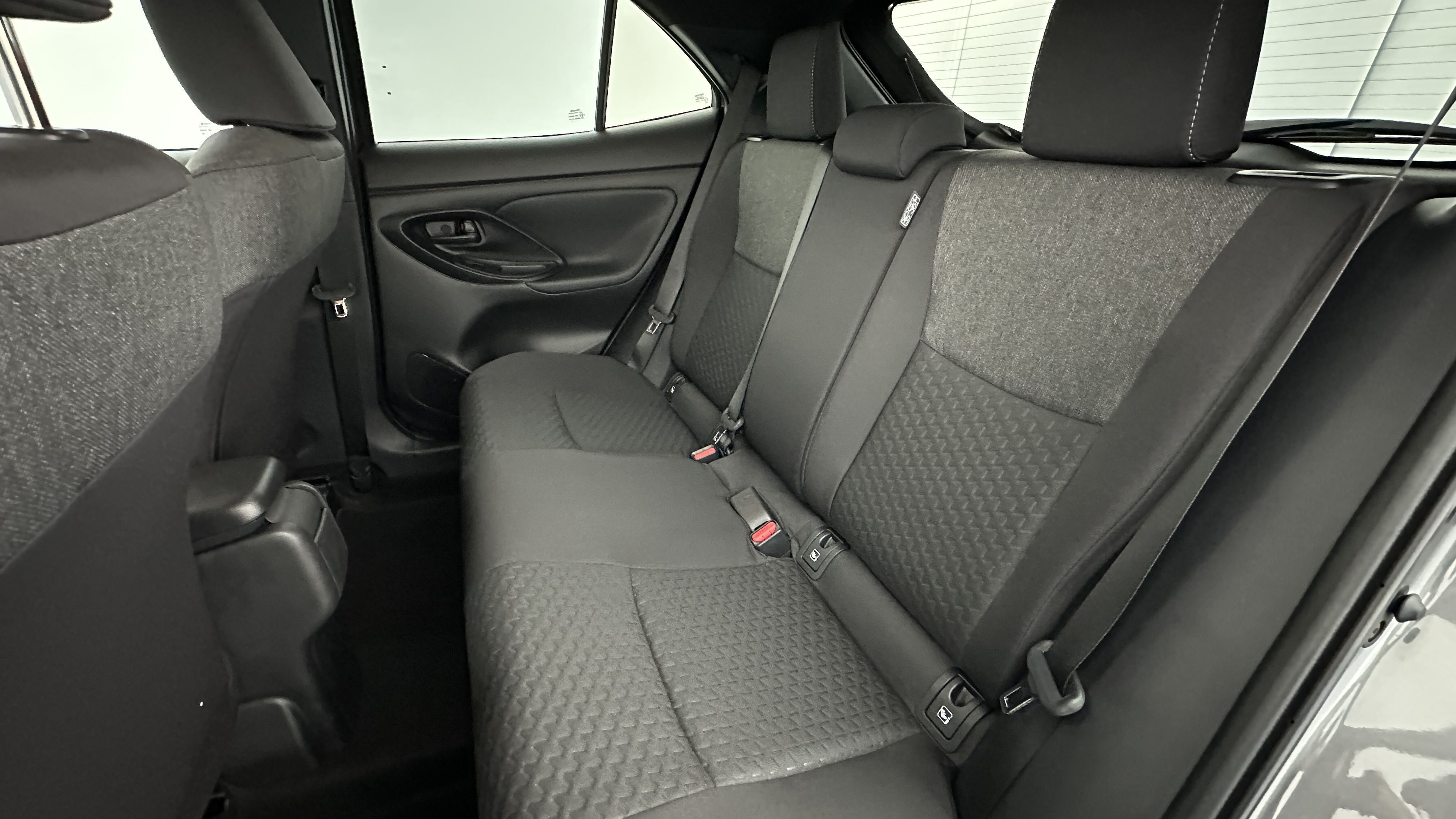 TOYOTA YARIS CROSS 1.5 Hybride 130h Design e-CVT