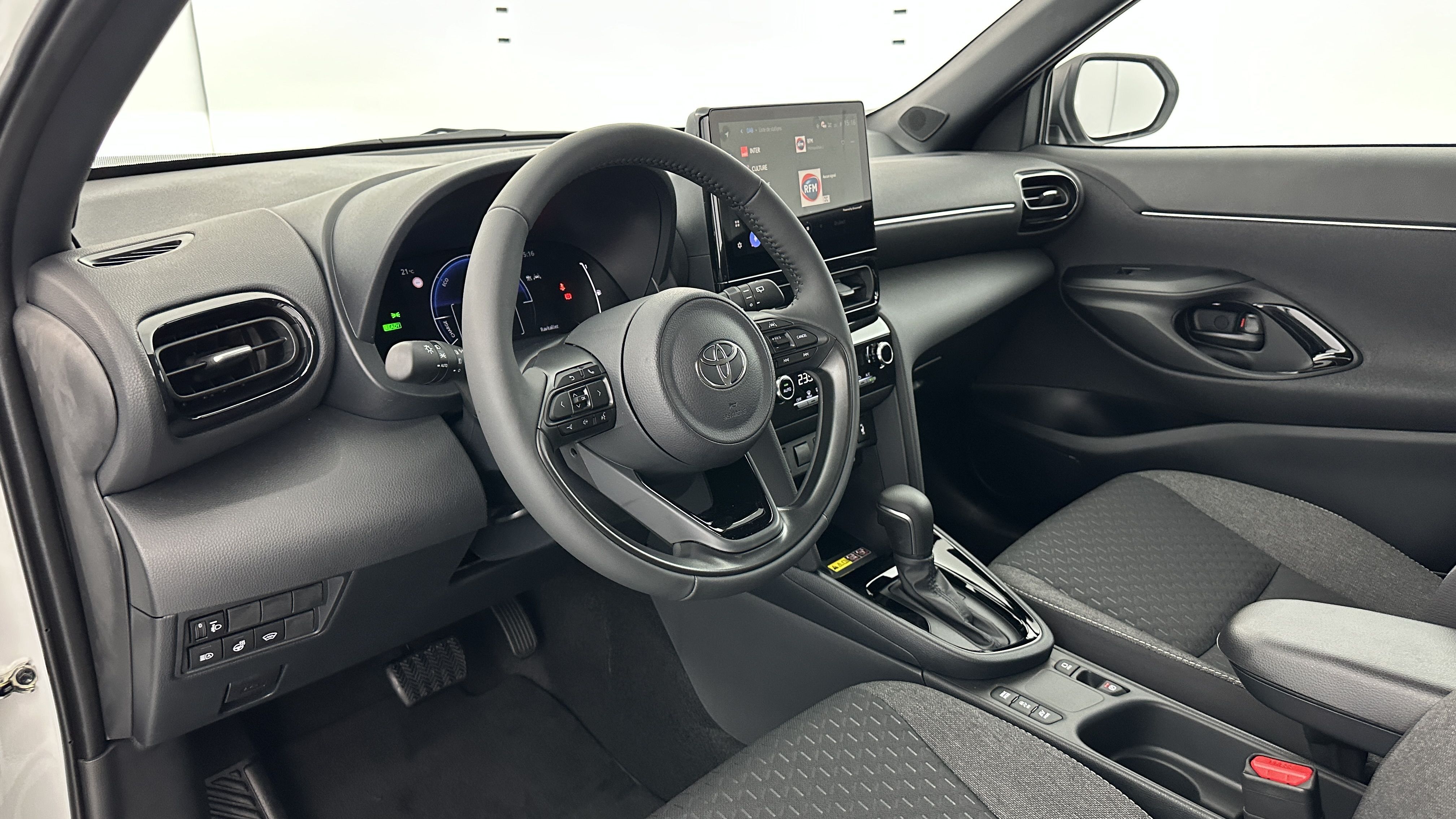 TOYOTA YARIS CROSS 1.5 Hybride 130h Design e-CVT