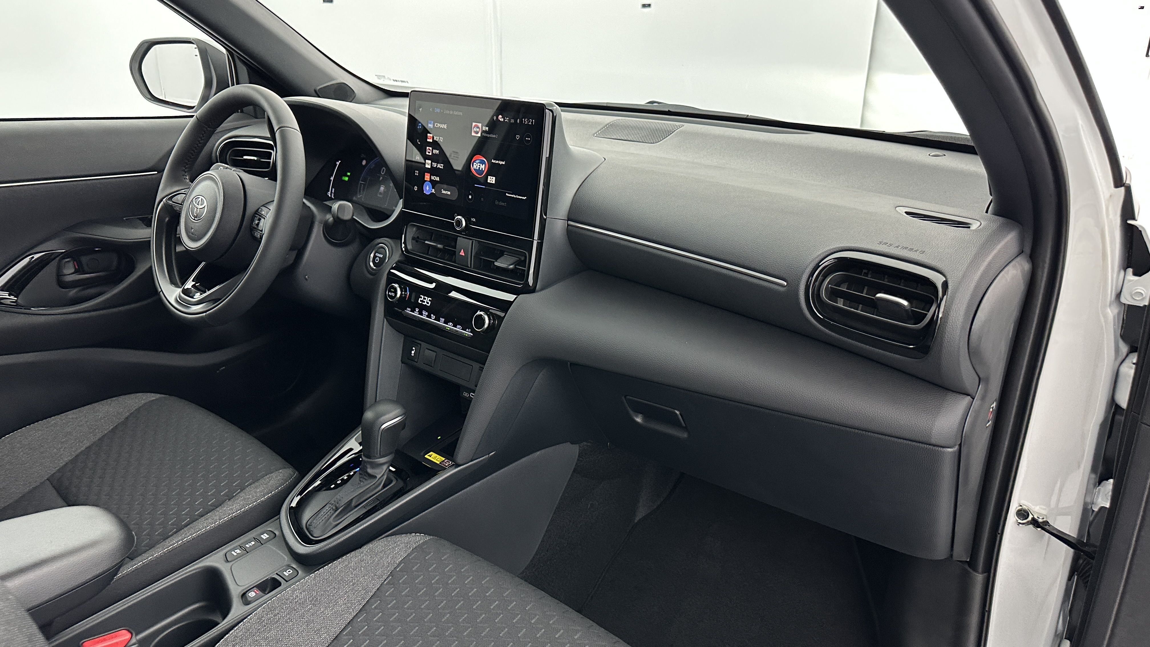TOYOTA YARIS CROSS 1.5 Hybride 130h Design e-CVT