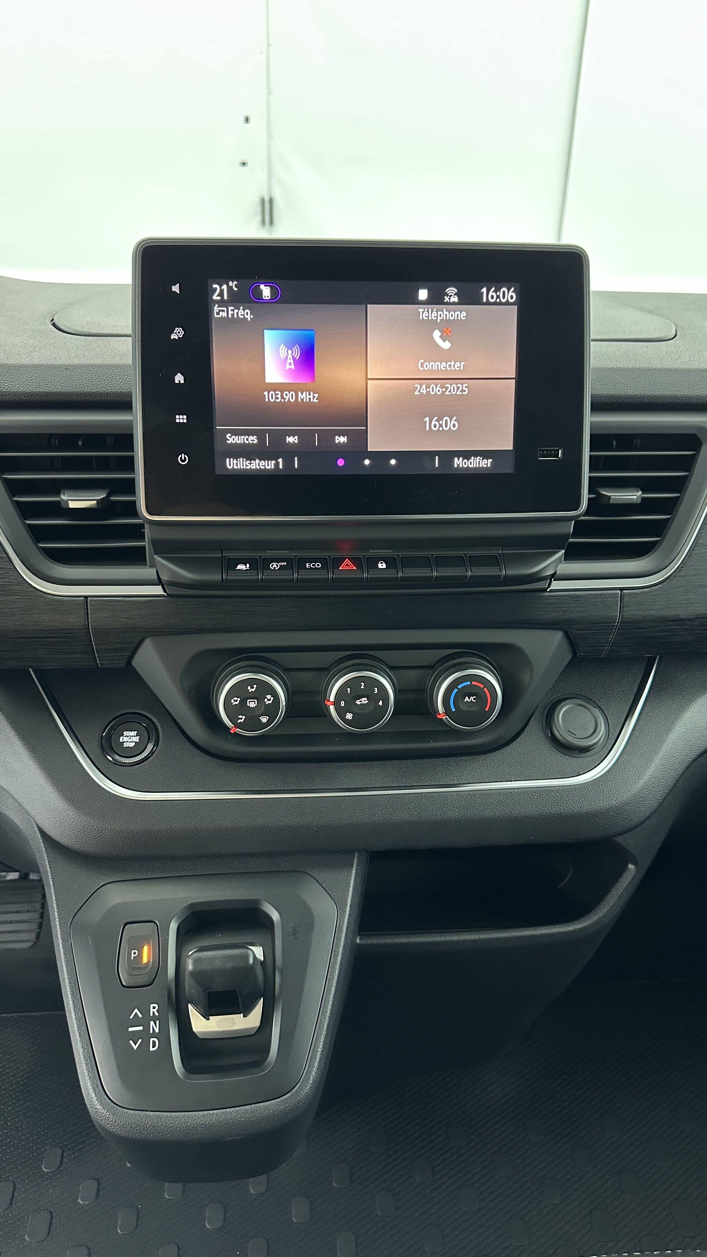 NISSAN PRIMASTAR COMBI L2H1 3.0t 2.0 dCi 150ch N-Connecta BVA9