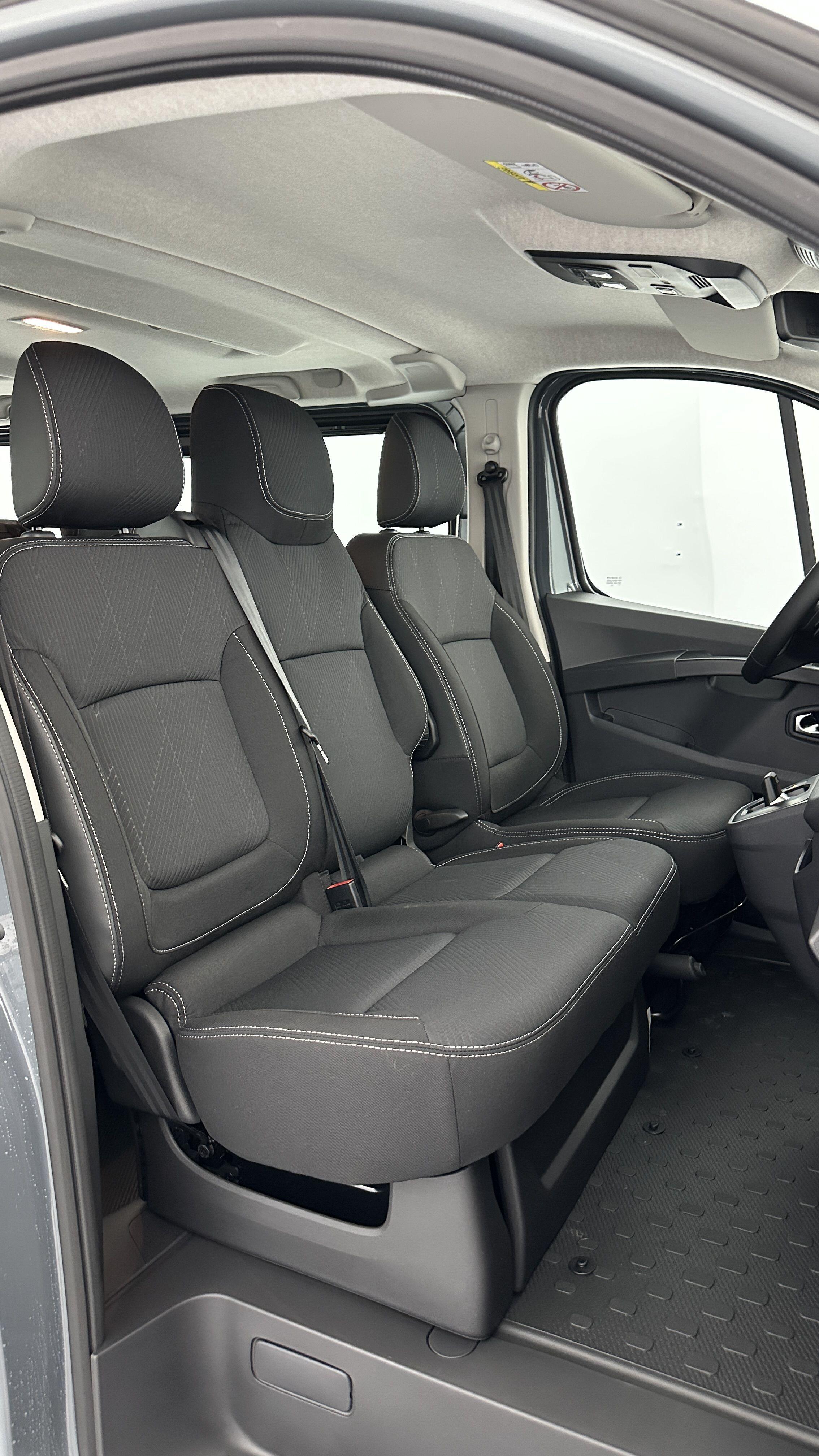 NISSAN PRIMASTAR COMBI L2H1 3.0t 2.0 dCi 150ch N-Connecta BVA9