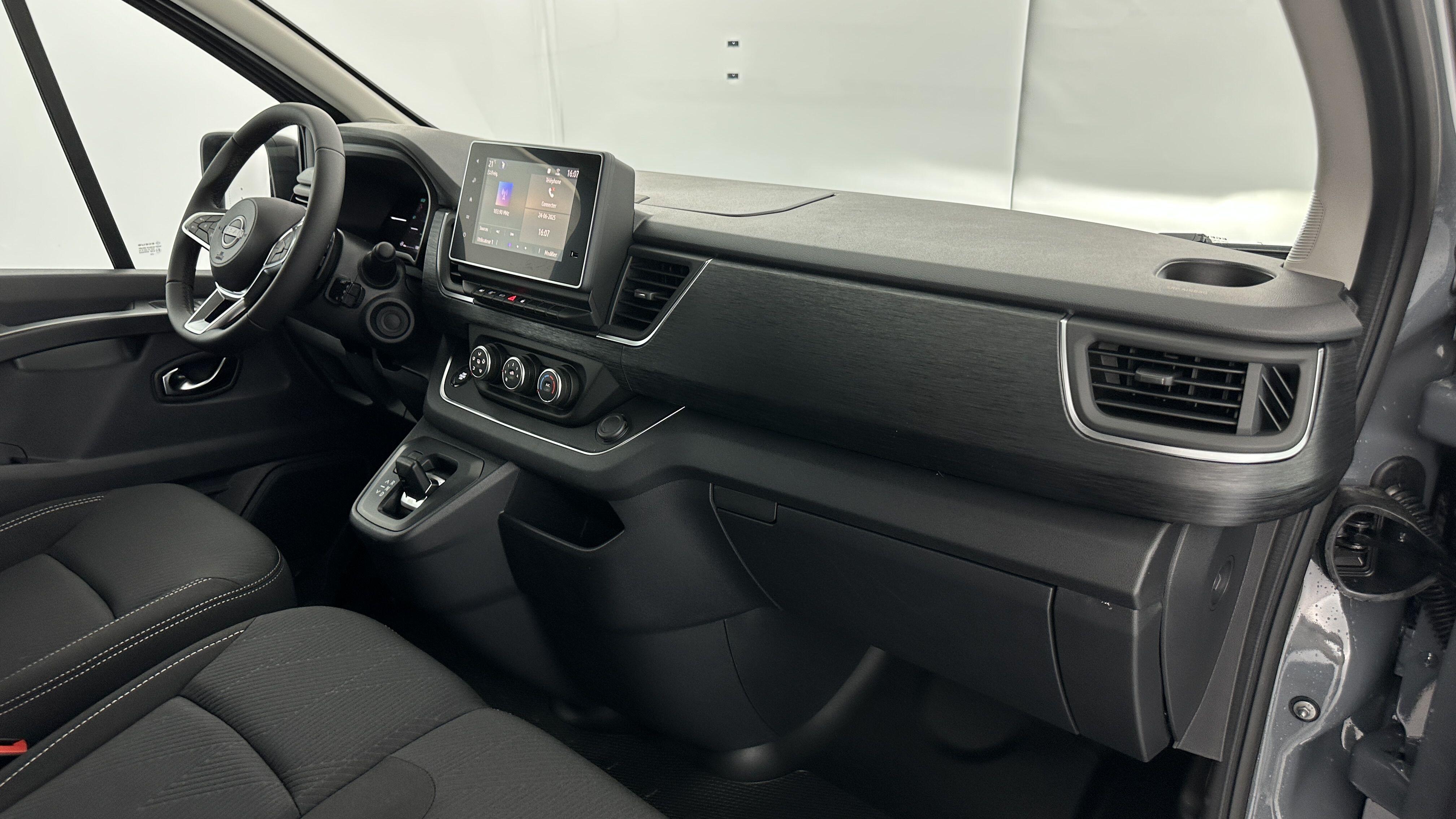 NISSAN PRIMASTAR COMBI L2H1 3.0t 2.0 dCi 150ch N-Connecta BVA9