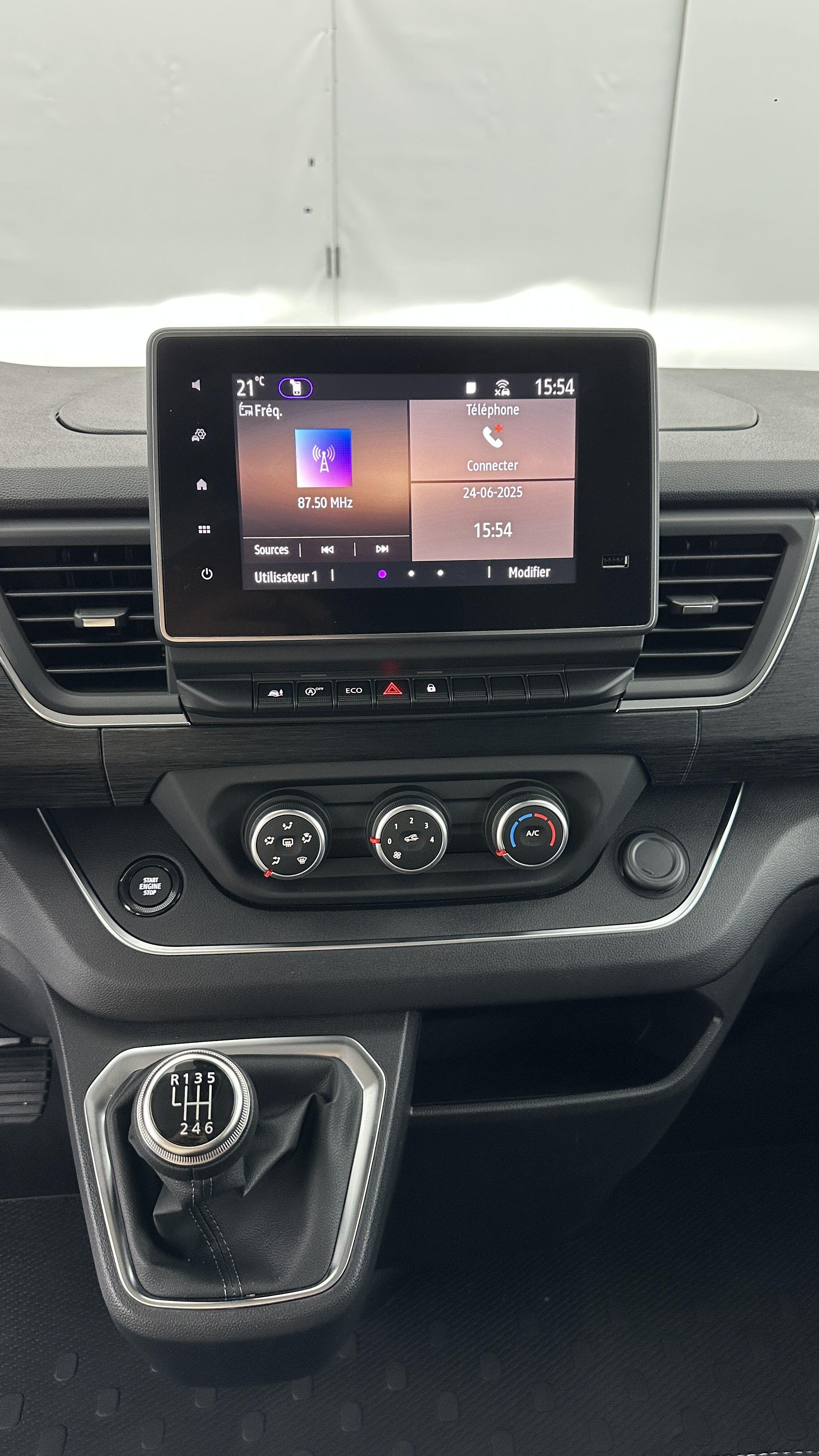 NISSAN PRIMASTAR COMBI L2H1 3.0t 2.0 dCi 150ch N-Connecta