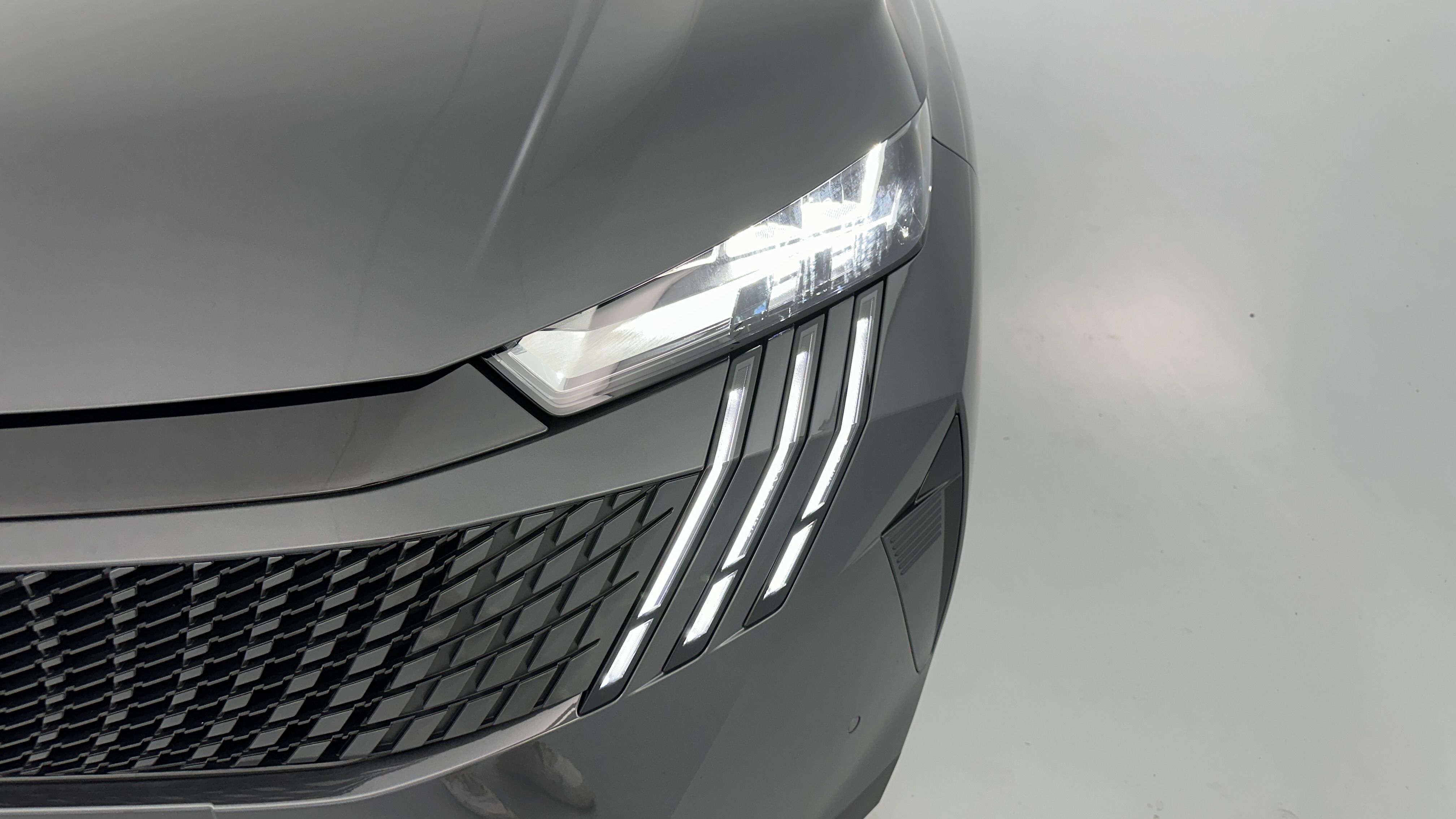 PEUGEOT 5008 1.2 Hybrid 145ch Allure e-DCS6