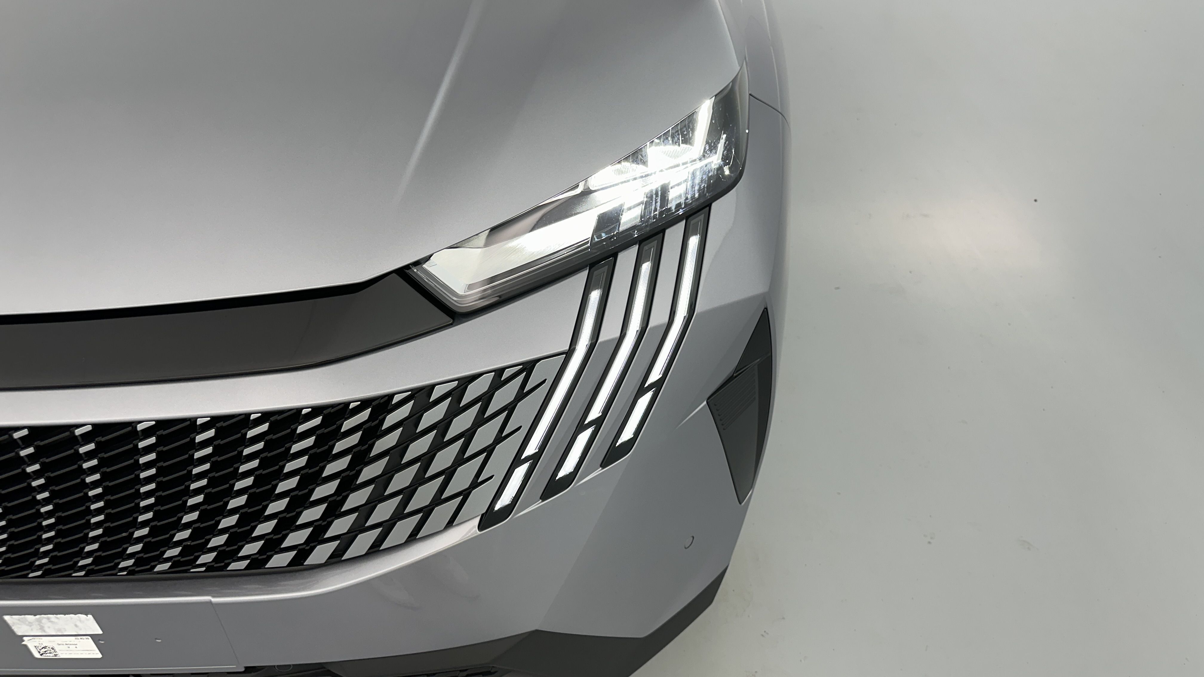 PEUGEOT 5008 1.2 Hybrid 145ch Allure e-DCS6