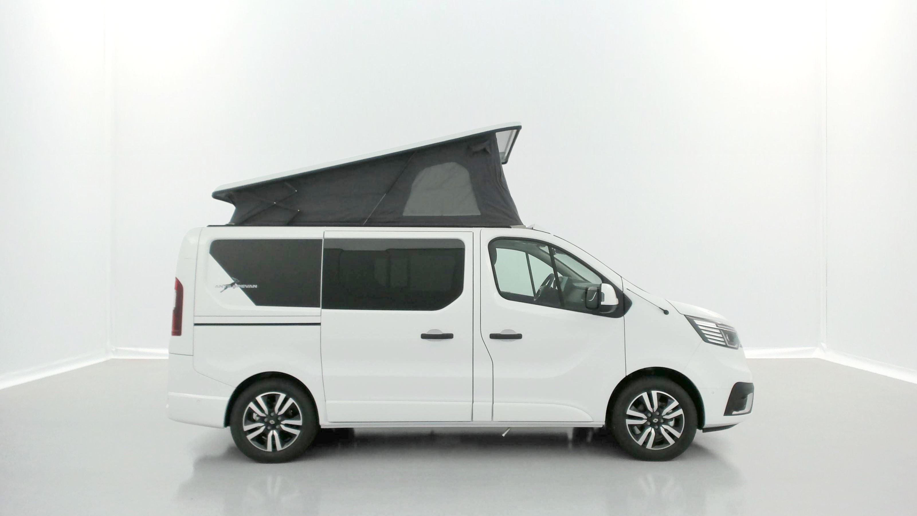 RENAULT TRAFIC Antilope Van III (3) L1H1 2800 2.0 dCi 150ch Flex5