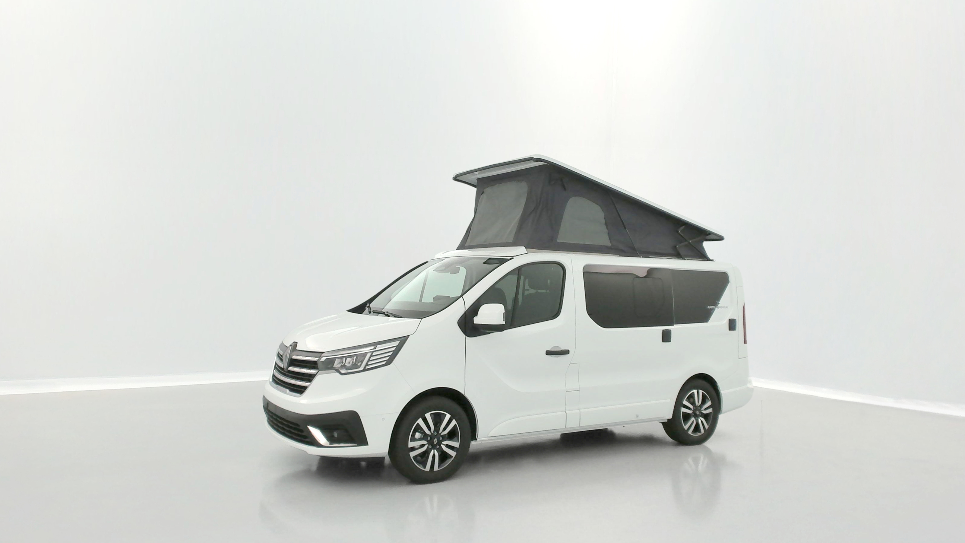 RENAULT TRAFIC Antilope Van III (3) L1H1 2800 2.0 dCi 150ch Flex5