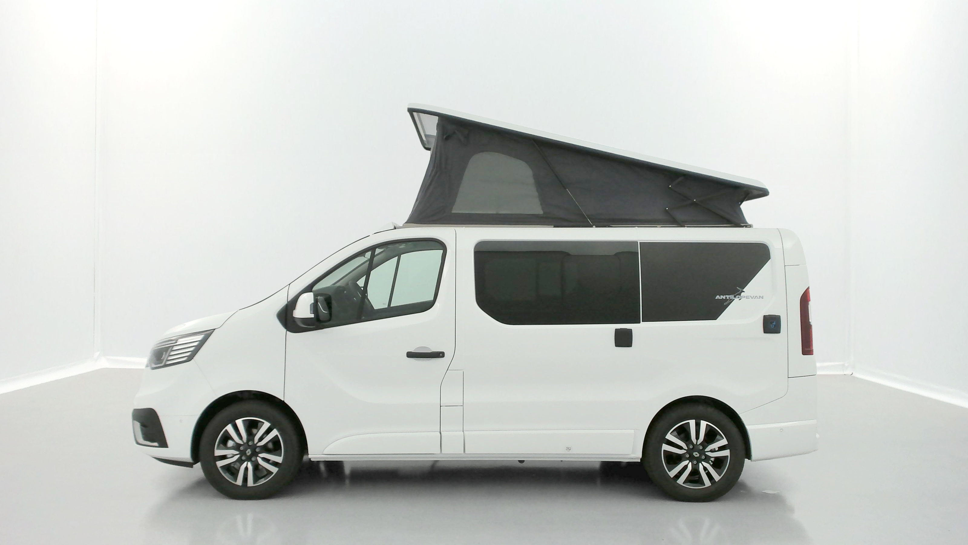 RENAULT TRAFIC Antilope Van III (3) L1H1 2800 2.0 dCi 150ch Flex5