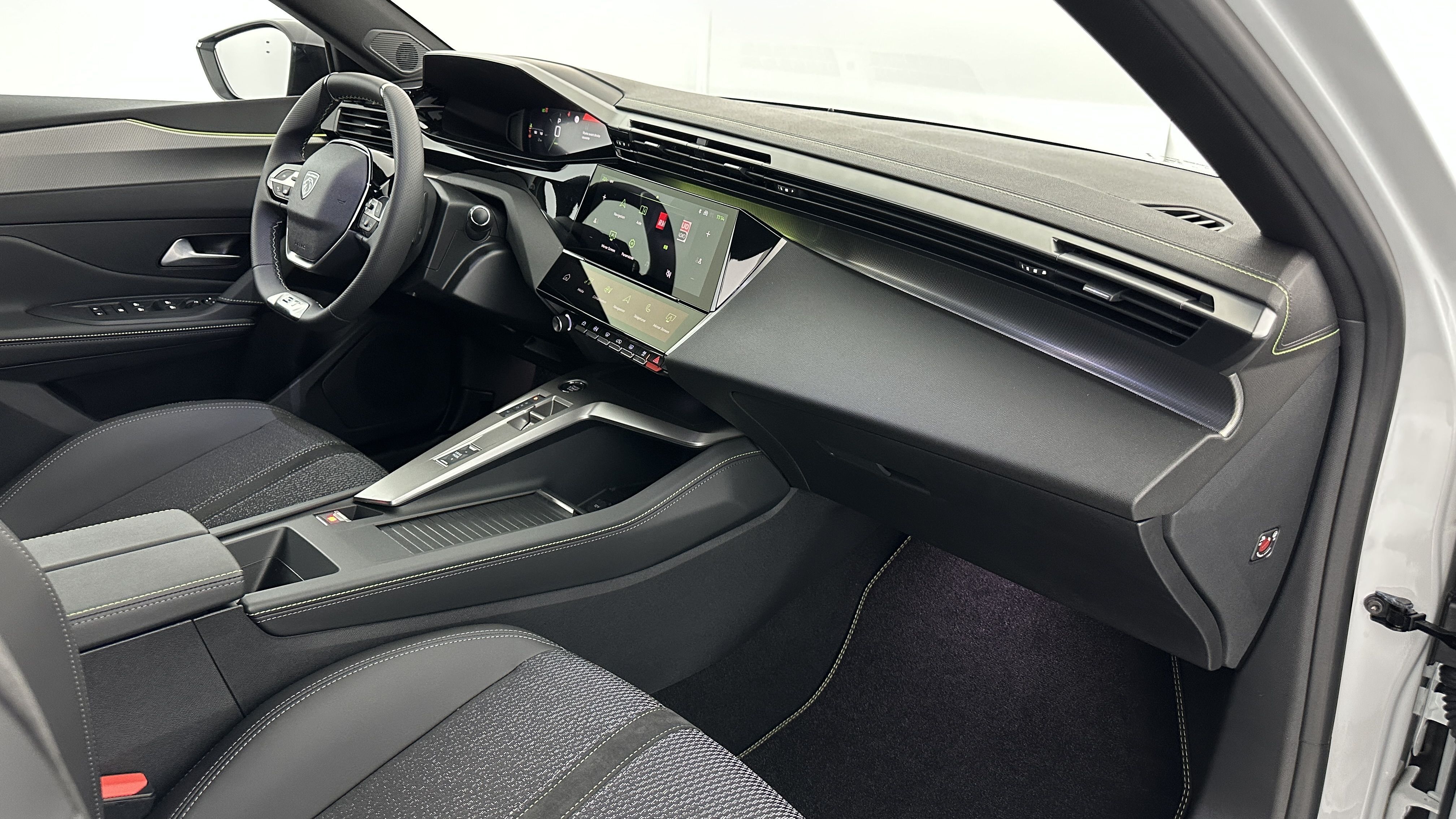 PEUGEOT 308 1.5 BlueHDi 130ch GT EAT8