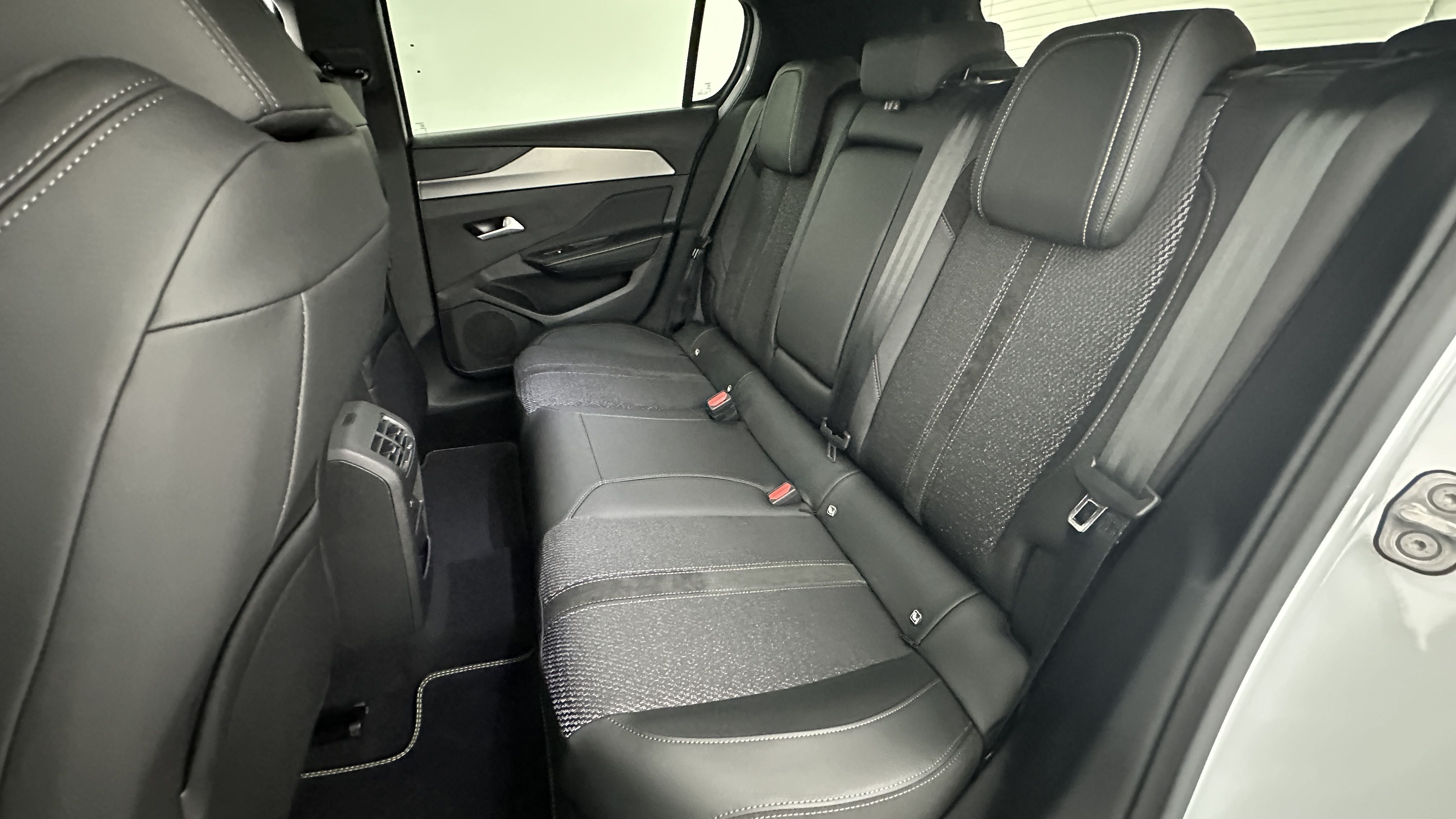 PEUGEOT 308 1.5 BlueHDi 130ch GT EAT8