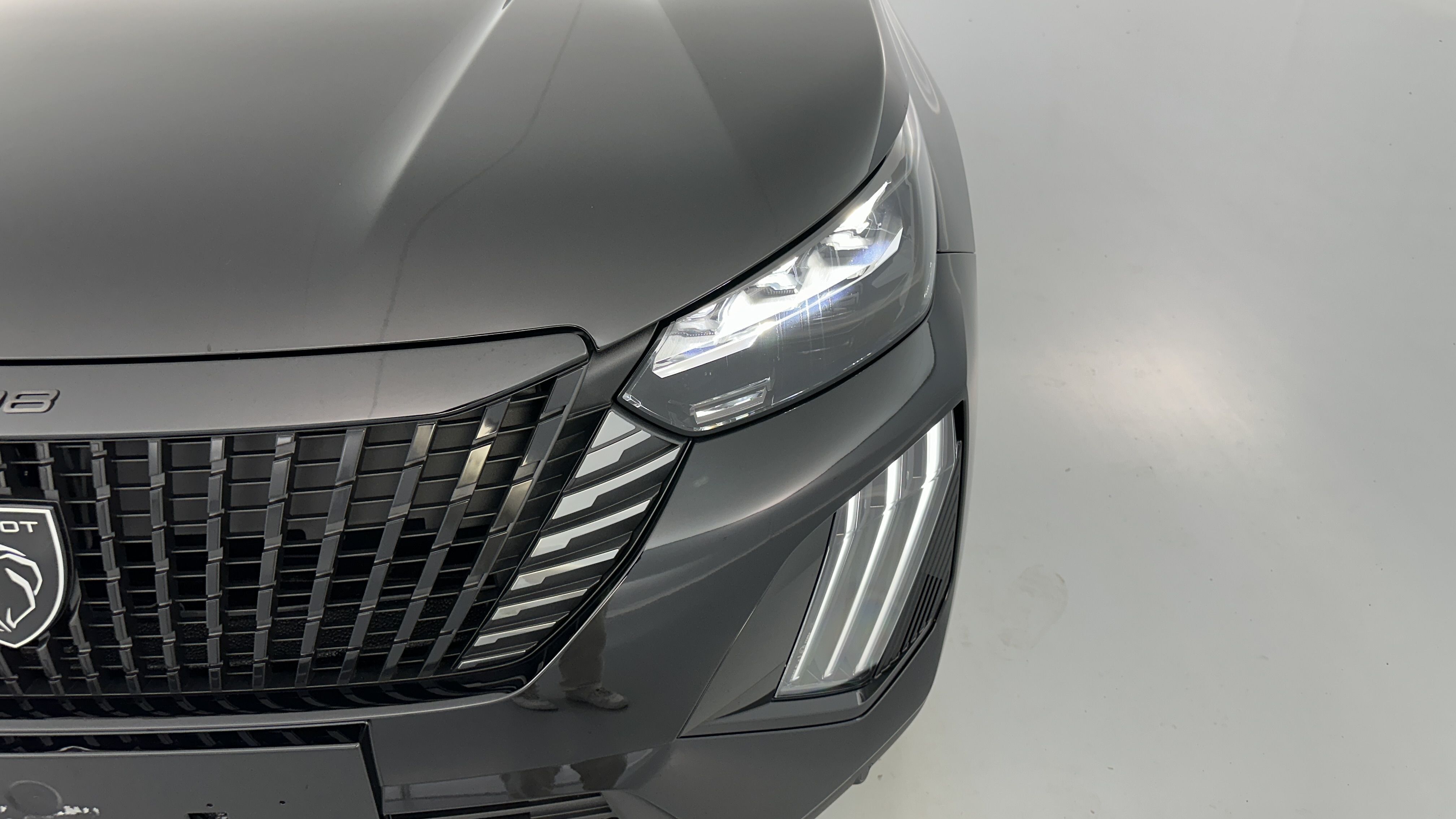 PEUGEOT 2008 II(2) 1.2 Hybrid 136ch GT e-DCS6