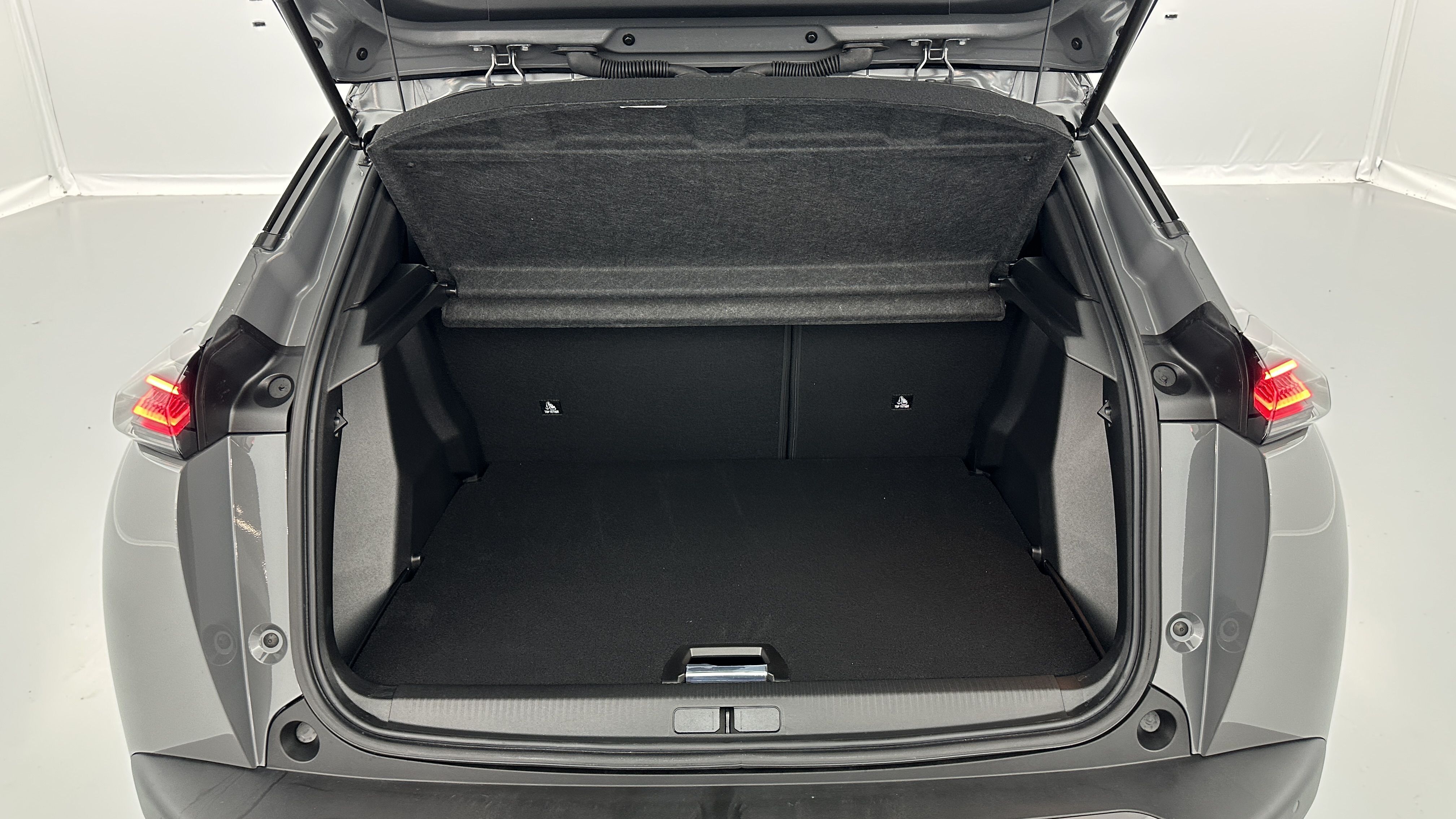 PEUGEOT 2008 II(2) 1.2 Hybrid 136ch GT e-DCS6