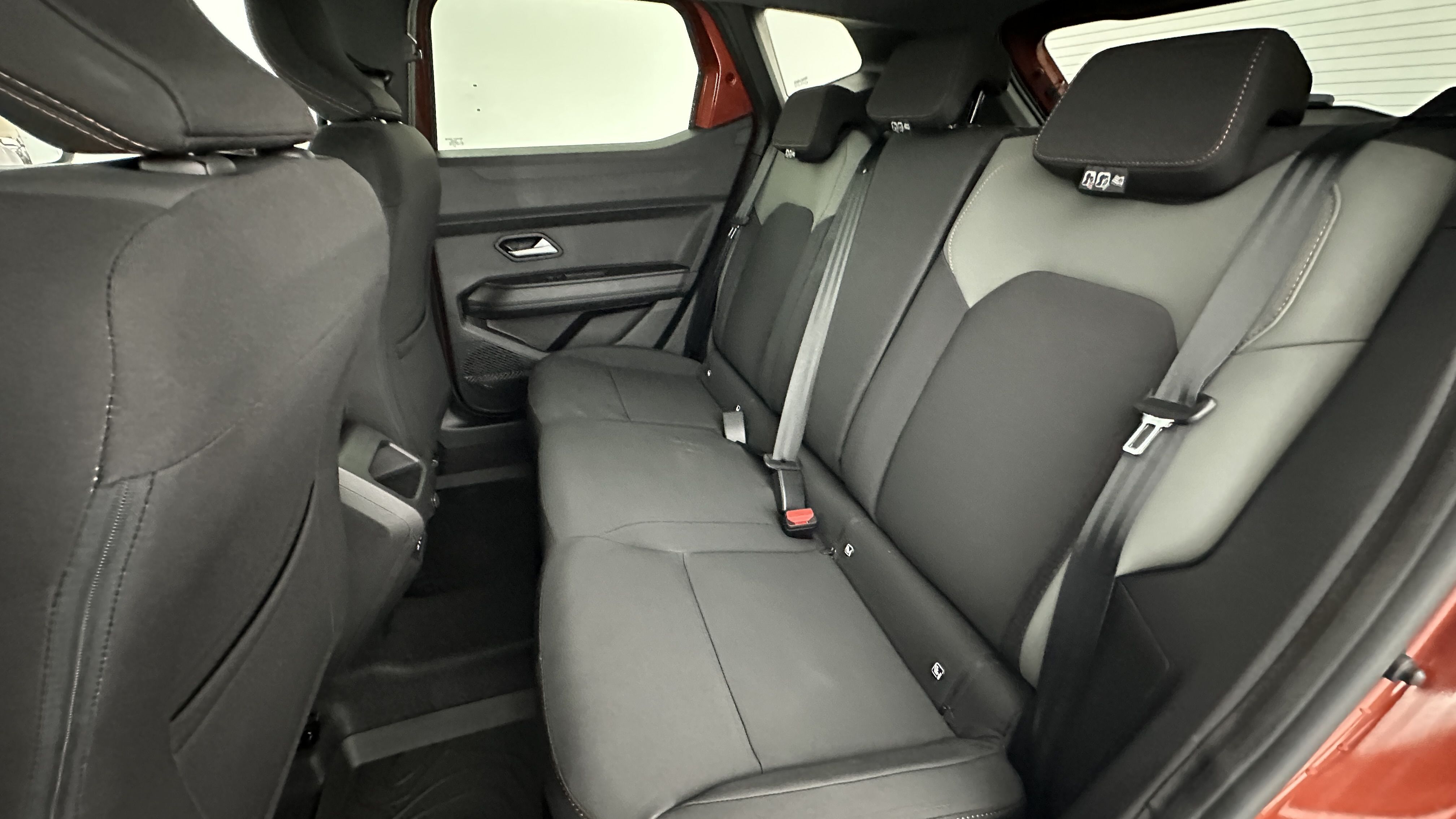 DACIA DUSTER III 1.6 Hybrid 140ch Extrême