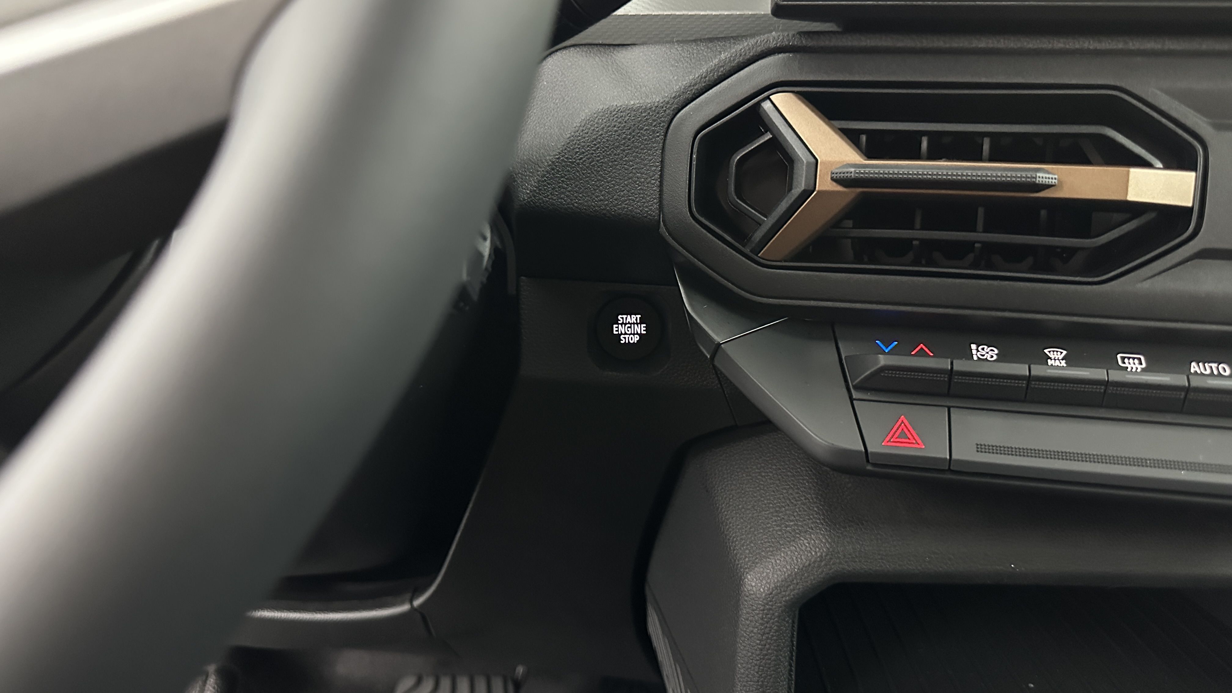 DACIA DUSTER III 1.6 Hybrid 140ch Extrême