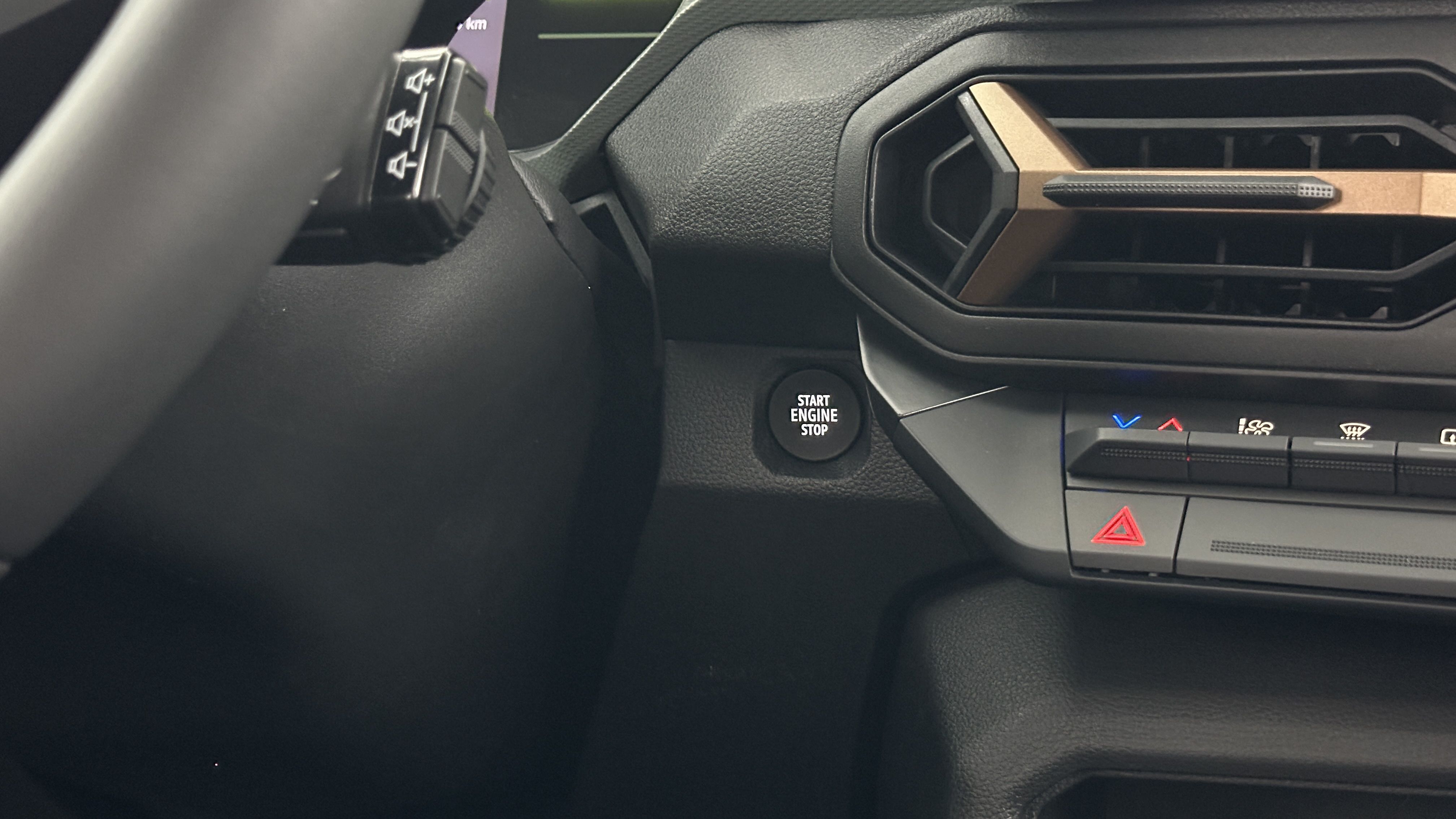 DACIA DUSTER III 1.6 Hybrid 140ch Extrême