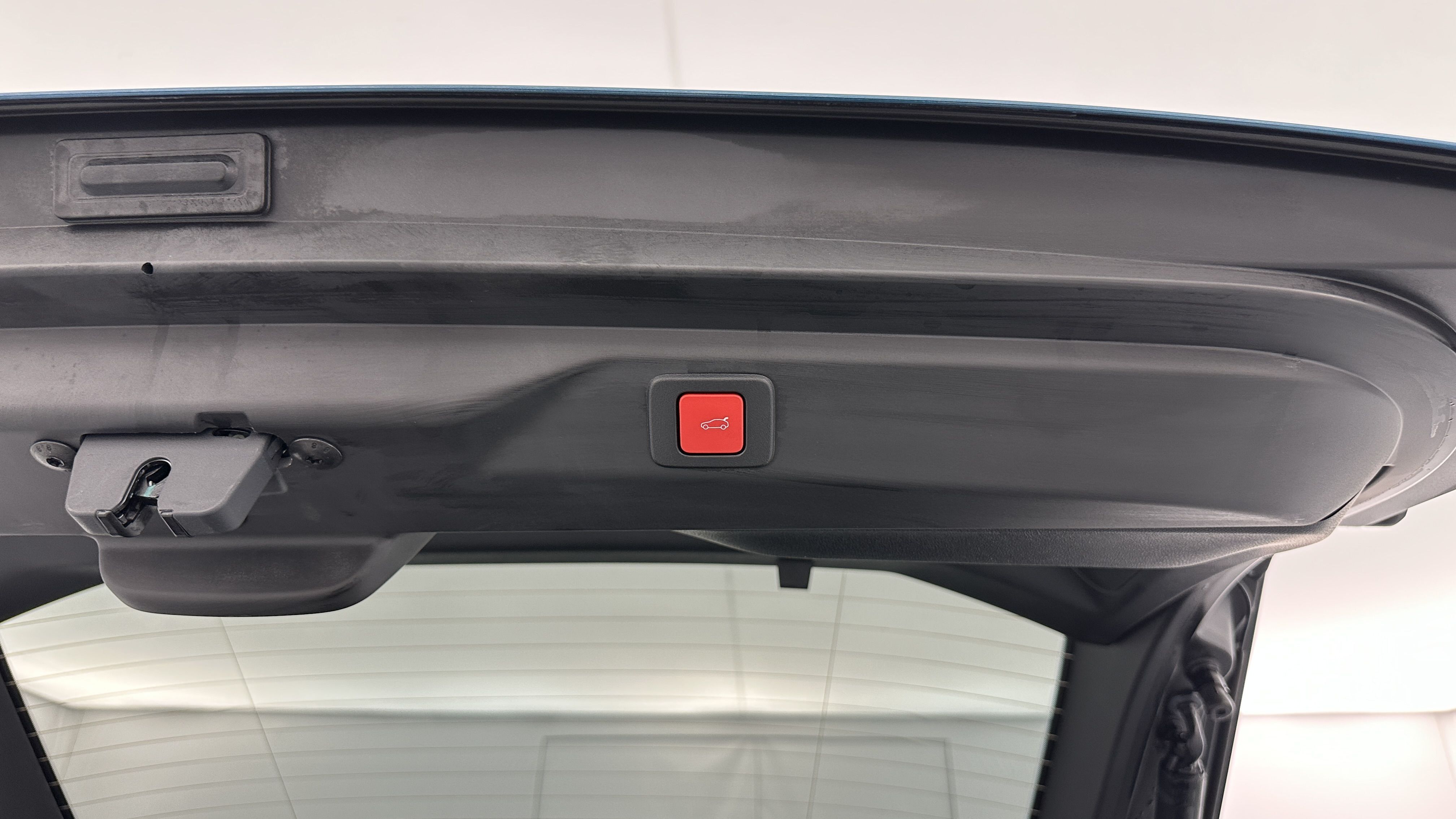 PEUGEOT 3008 Hybrid 145ch GT e-DCS6