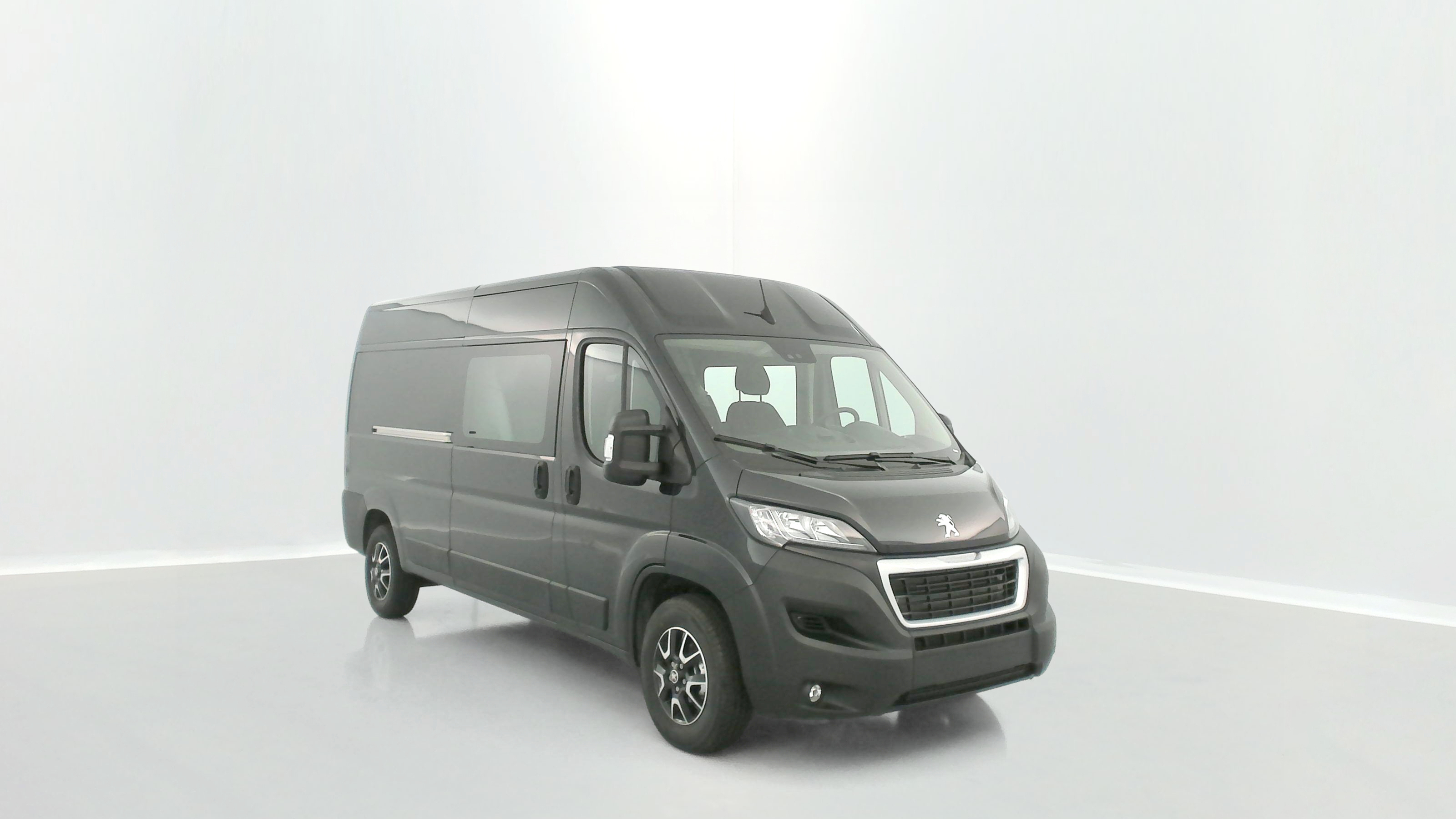 PEUGEOT Boxer ca 335 L3H2 2.2 BlueHDi 165ch