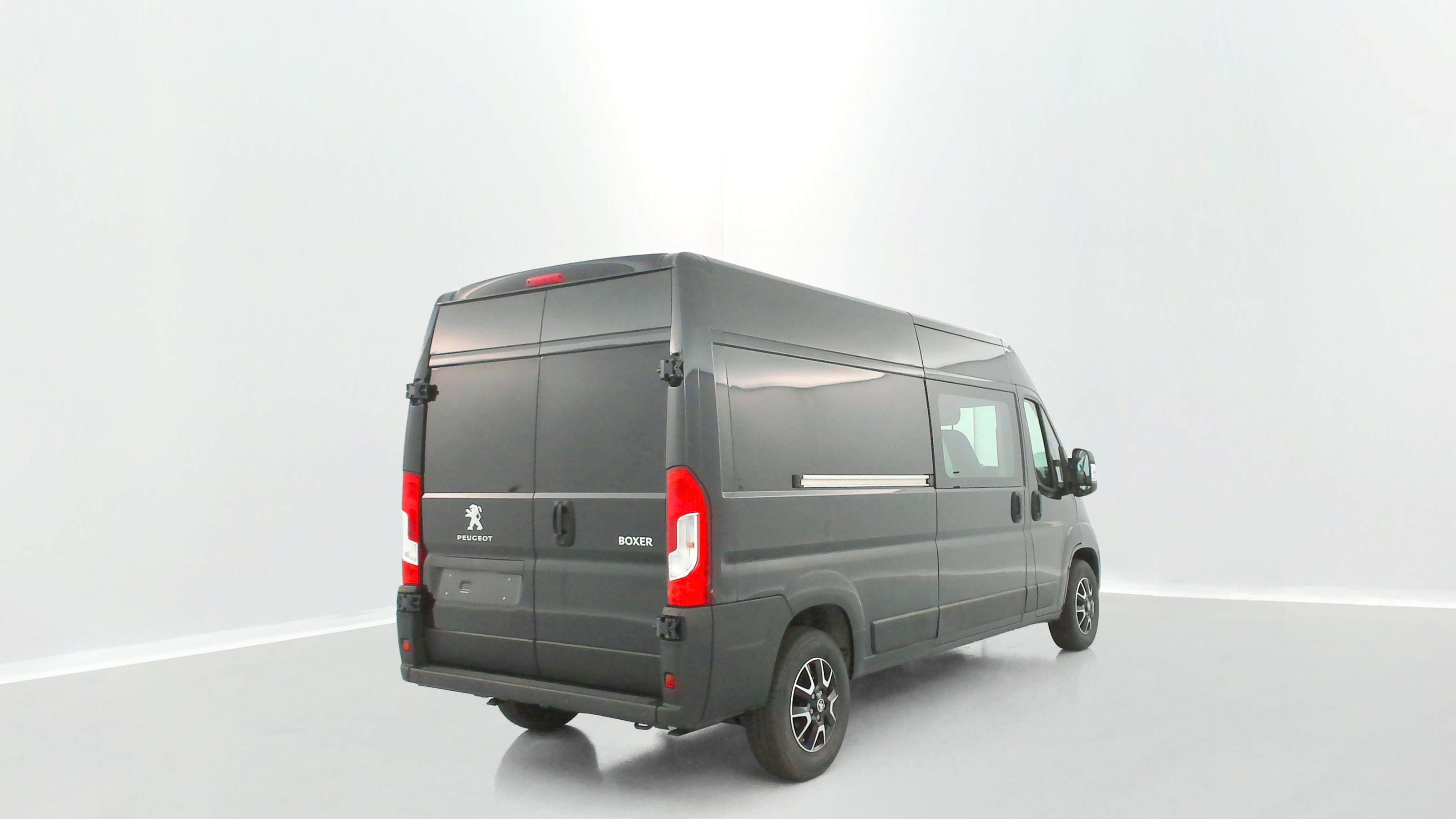 PEUGEOT Boxer ca 335 L3H2 2.2 BlueHDi 165ch