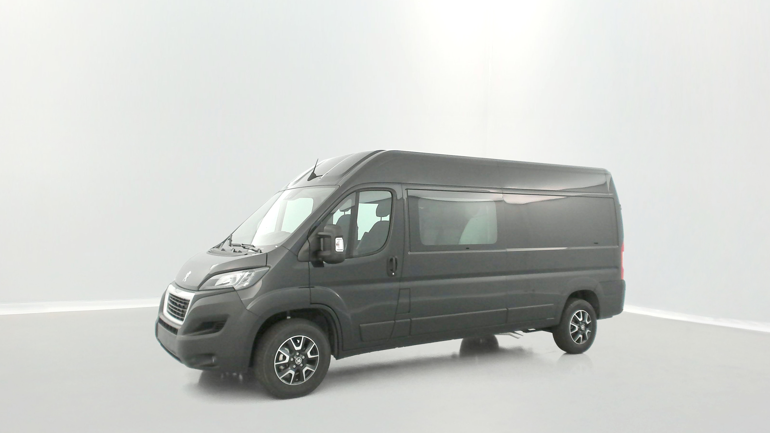 PEUGEOT Boxer ca 335 L3H2 2.2 BlueHDi 165ch