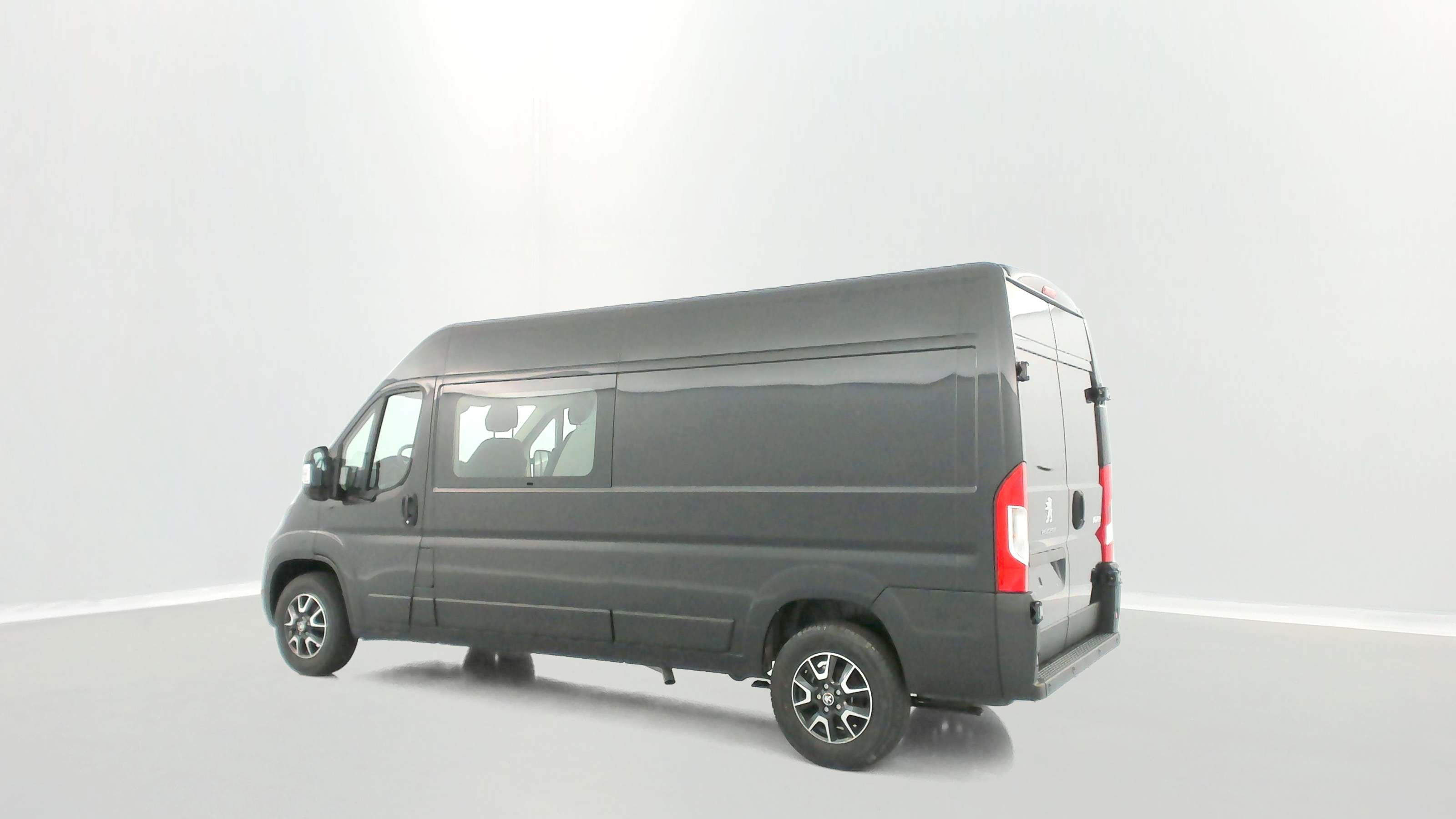 PEUGEOT Boxer ca 335 L3H2 2.2 BlueHDi 165ch