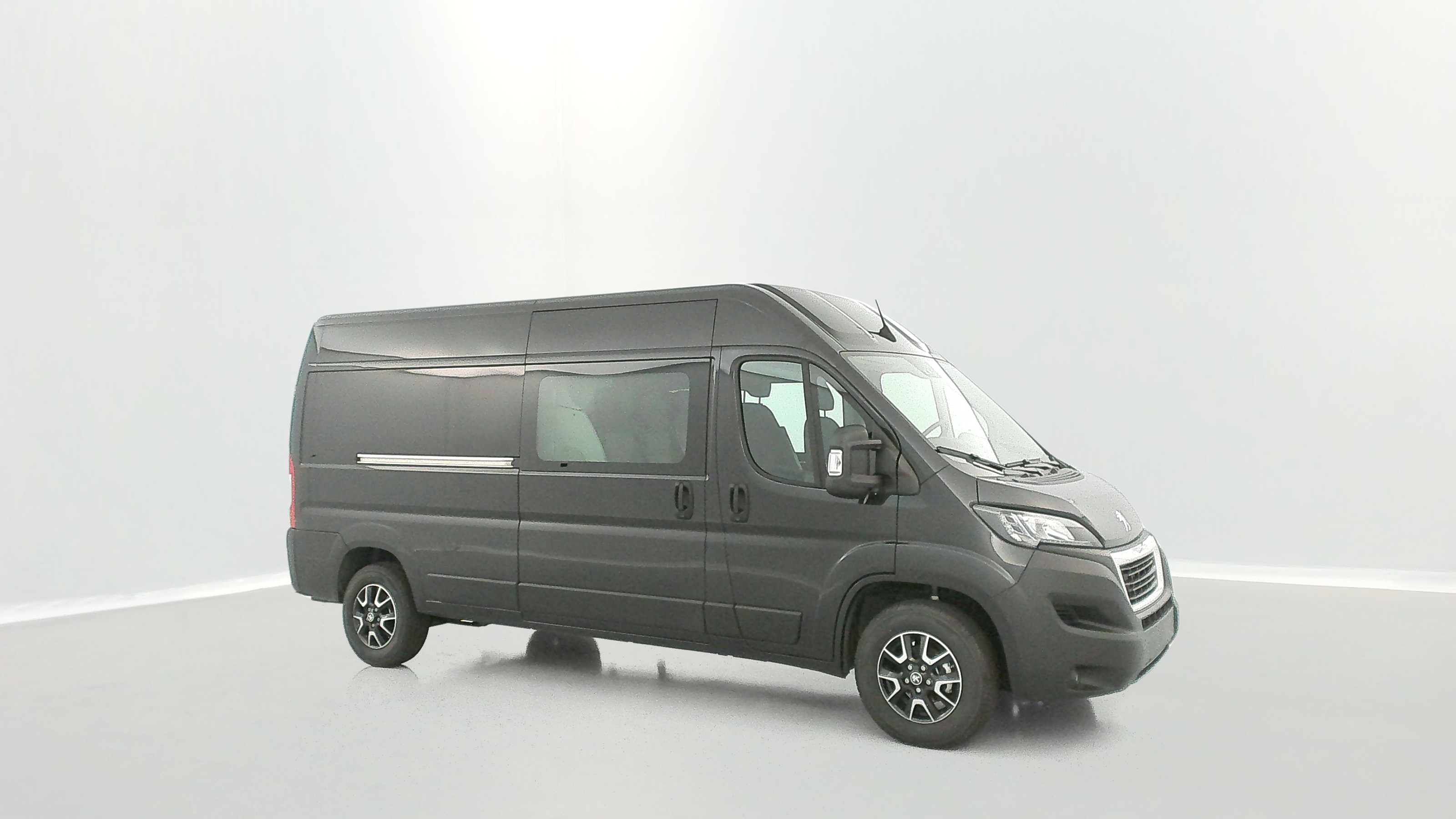PEUGEOT Boxer ca 335 L3H2 2.2 BlueHDi 165ch