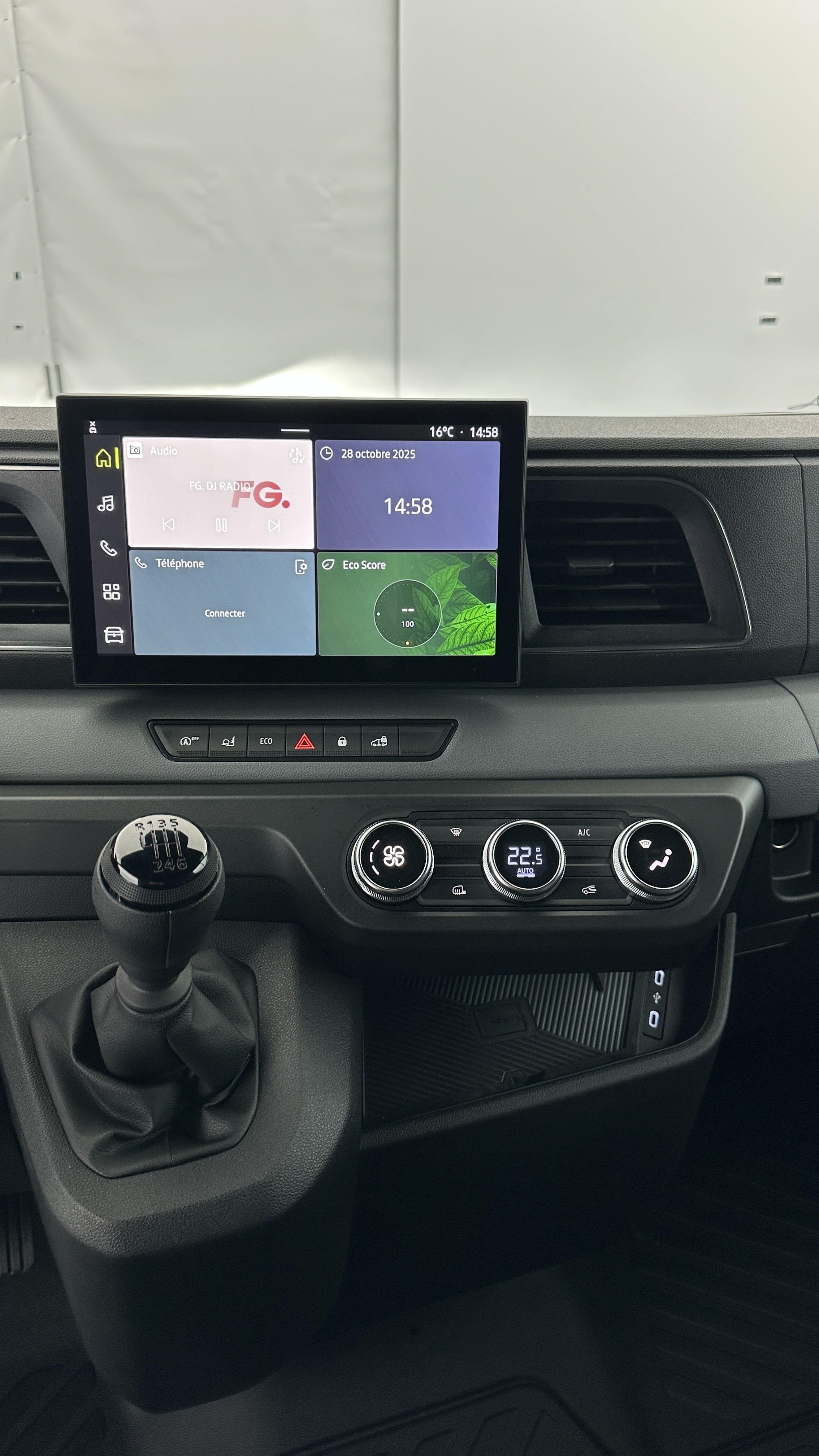 RENAULT MASTER L3H2 3t5 2.0 dCi 150ch RED Edition + PACK LIVRAISON + CAMÉRA + ATTELAGE