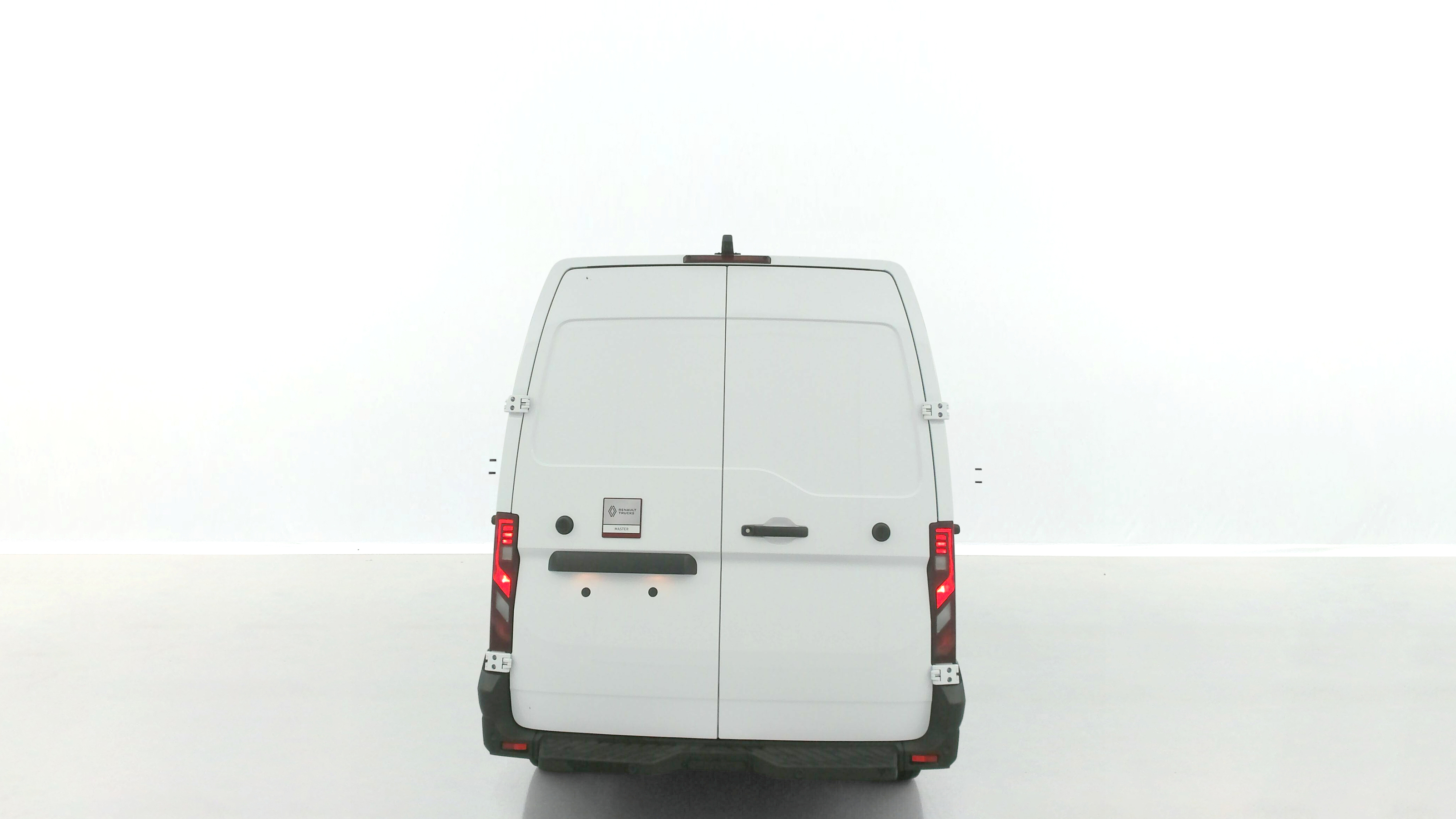 RENAULT MASTER L3H2 3t5 2.0 dCi 150ch RED Edition + PACK LIVRAISON + CAMÉRA + ATTELAGE