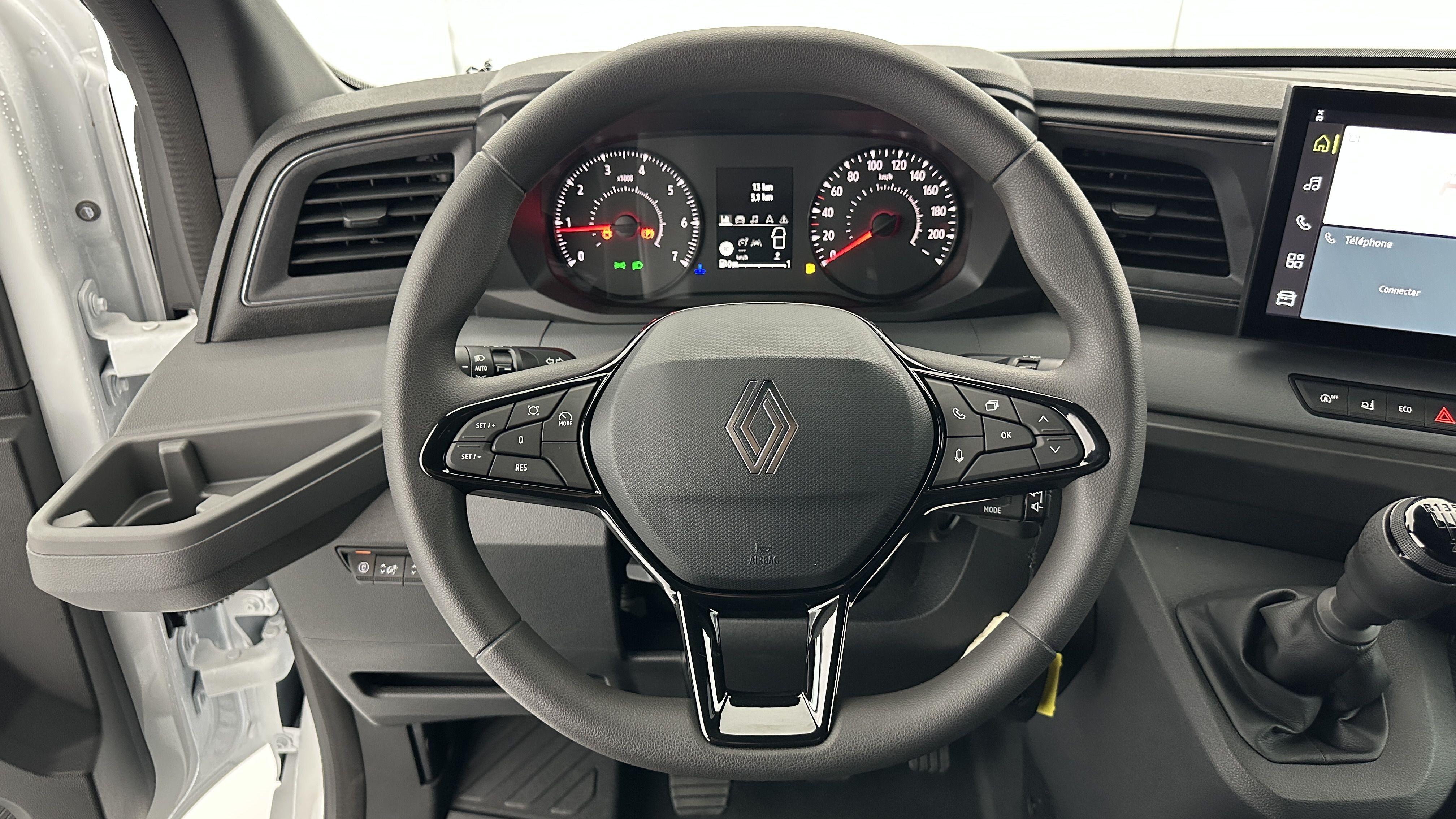 RENAULT MASTER L3H2 3t5 2.0 dCi 150ch RED Edition + PACK LIVRAISON + CAMÉRA + ATTELAGE