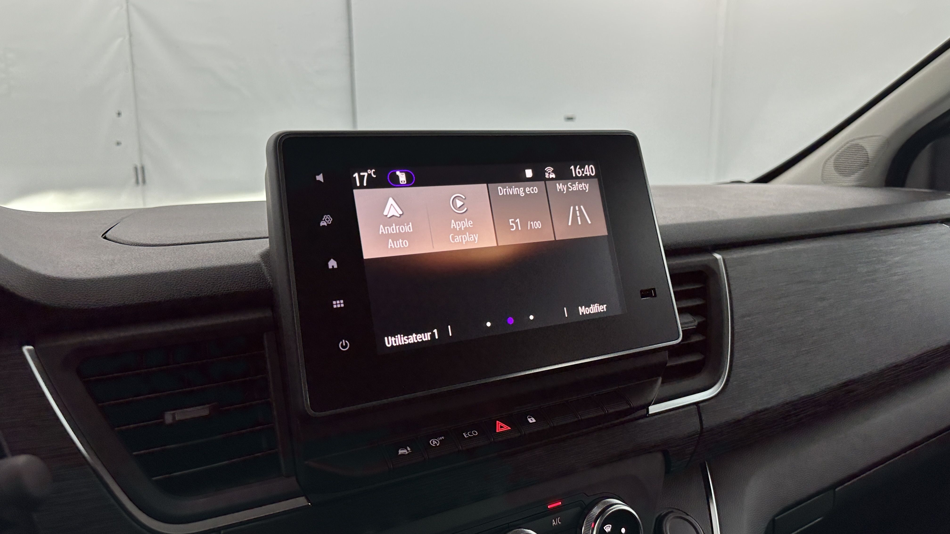 RENAULT TRUCKS Trafic ca L2H1 3000 2.0 dCi 150ch RED Edition EDC