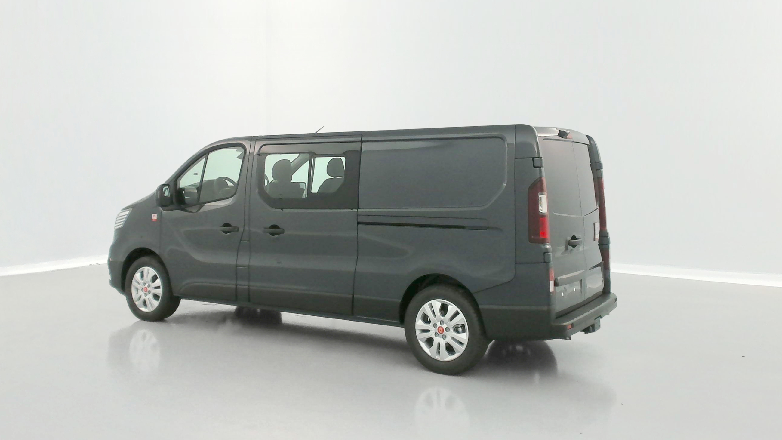 RENAULT TRUCKS Trafic ca L2H1 3000 2.0 dCi 150ch RED Edition EDC