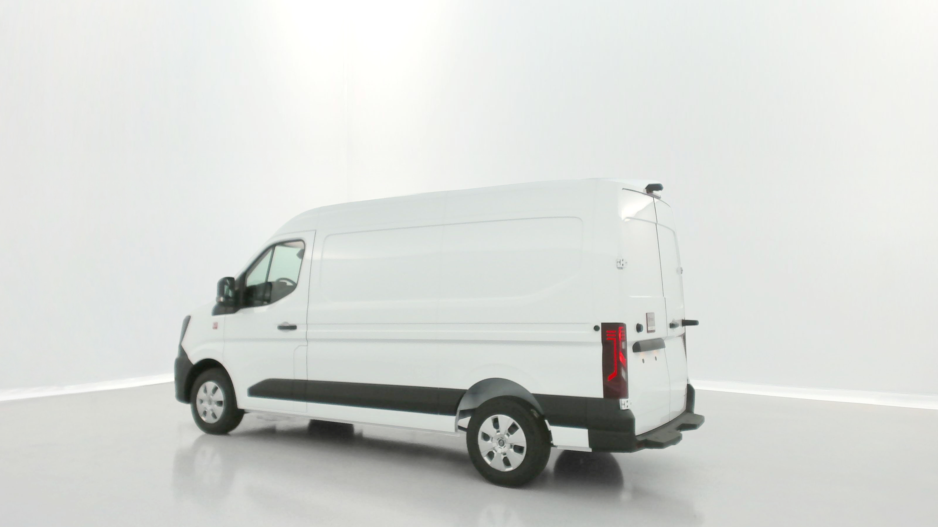 RENAULT MASTER L2H2 3t5 2.0 dCi 150ch RED Edition