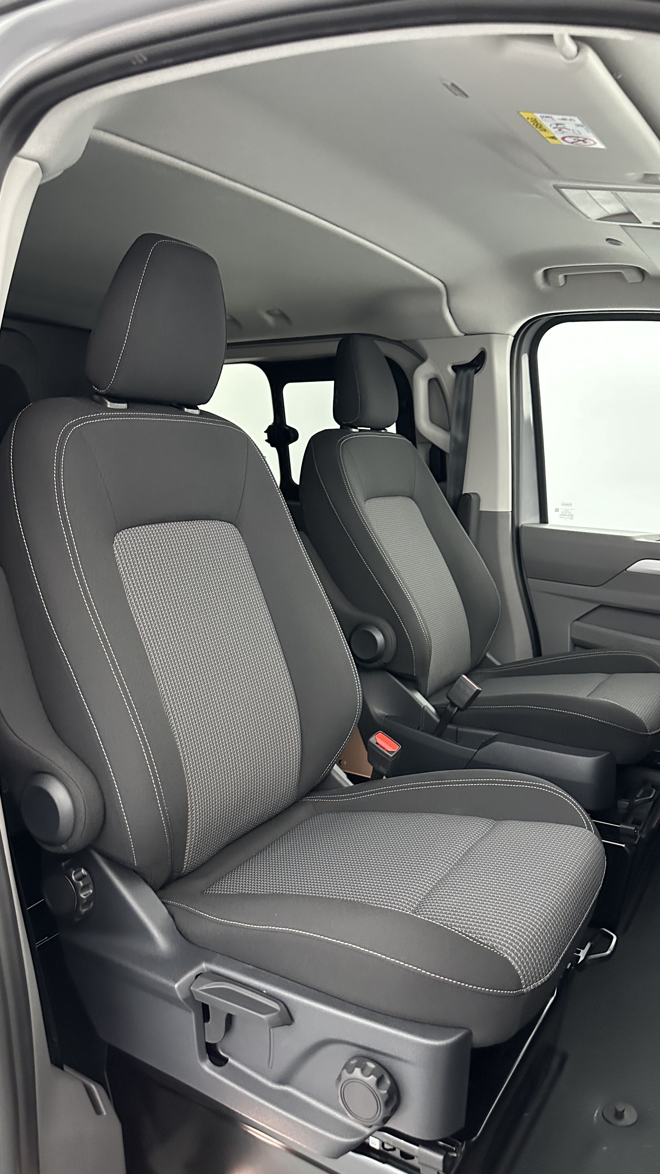 VOLKSWAGEN TRANSPORTER PROCAB T7 L1H1 2.0 TDI 170ch Business BVA8