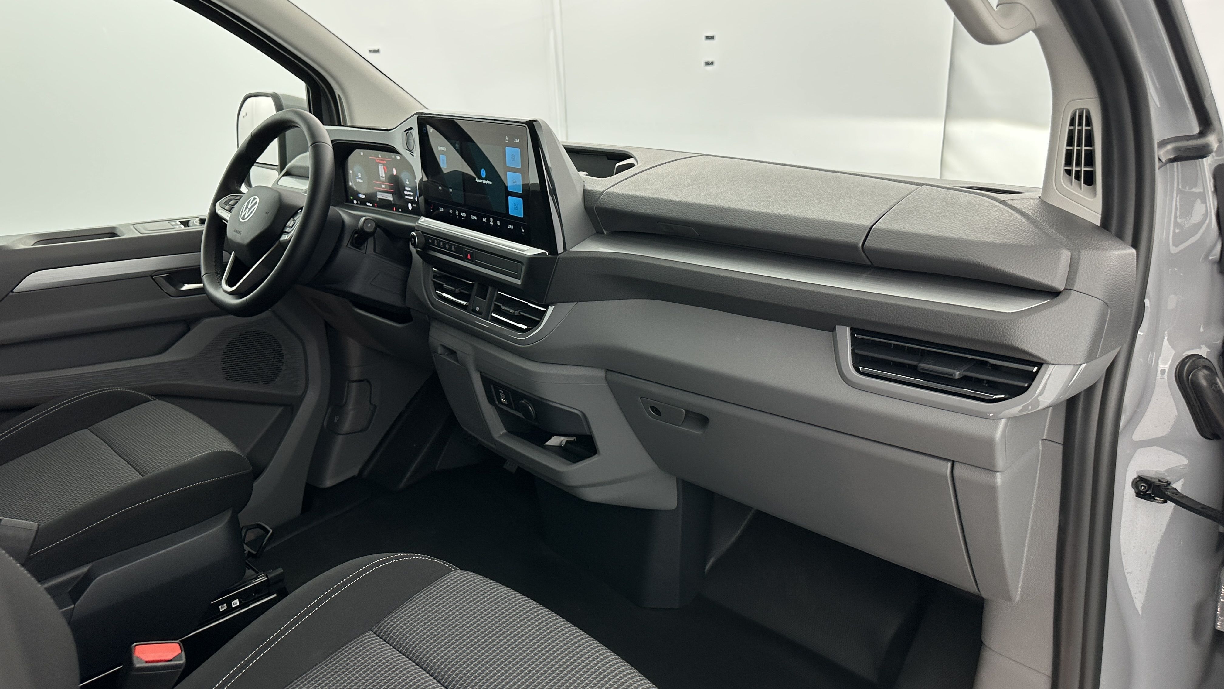 VOLKSWAGEN TRANSPORTER PROCAB T7 L1H1 2.0 TDI 170ch Business BVA8