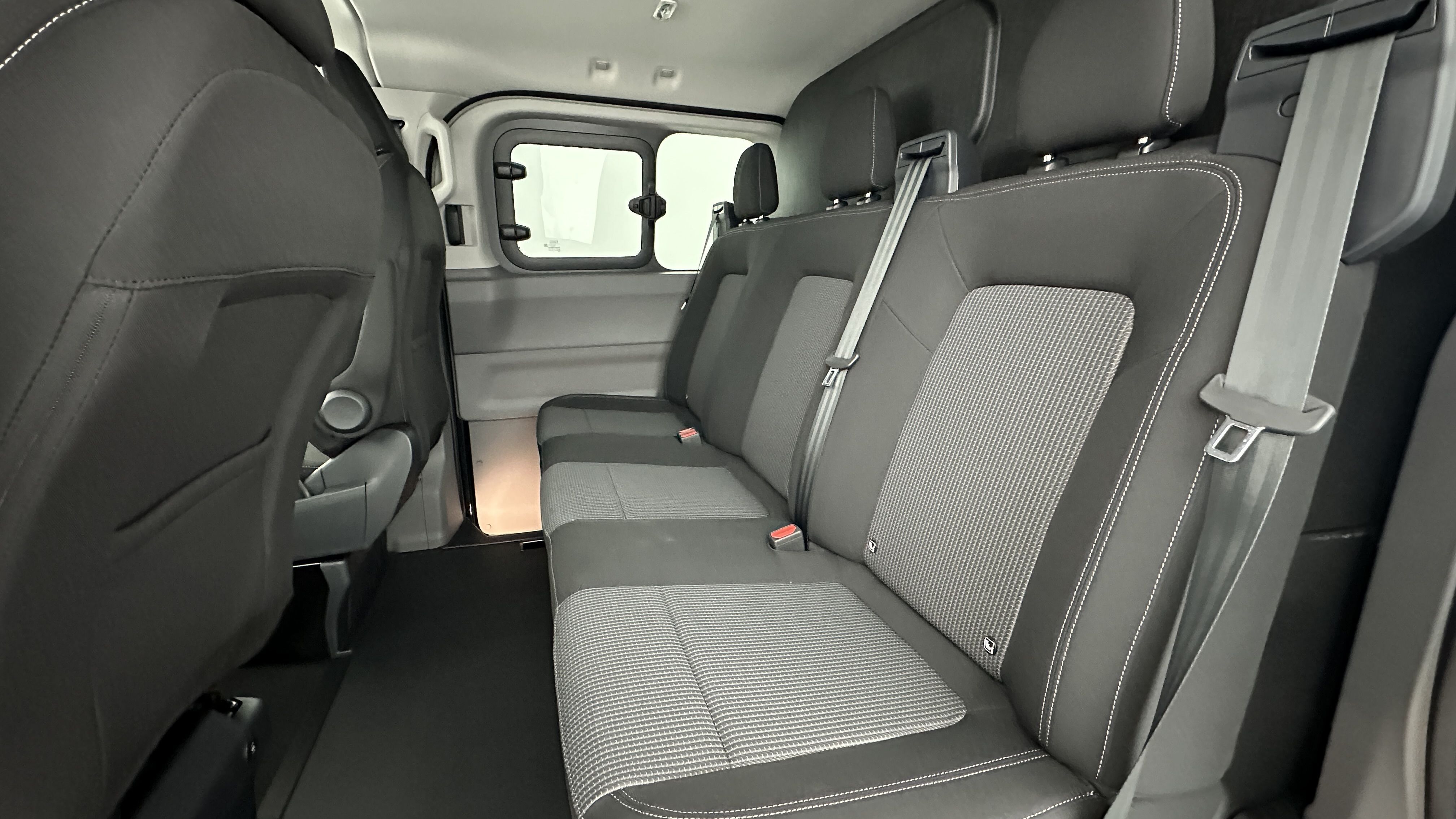 VOLKSWAGEN TRANSPORTER PROCAB T7 L1H1 2.0 TDI 170ch Business BVA8