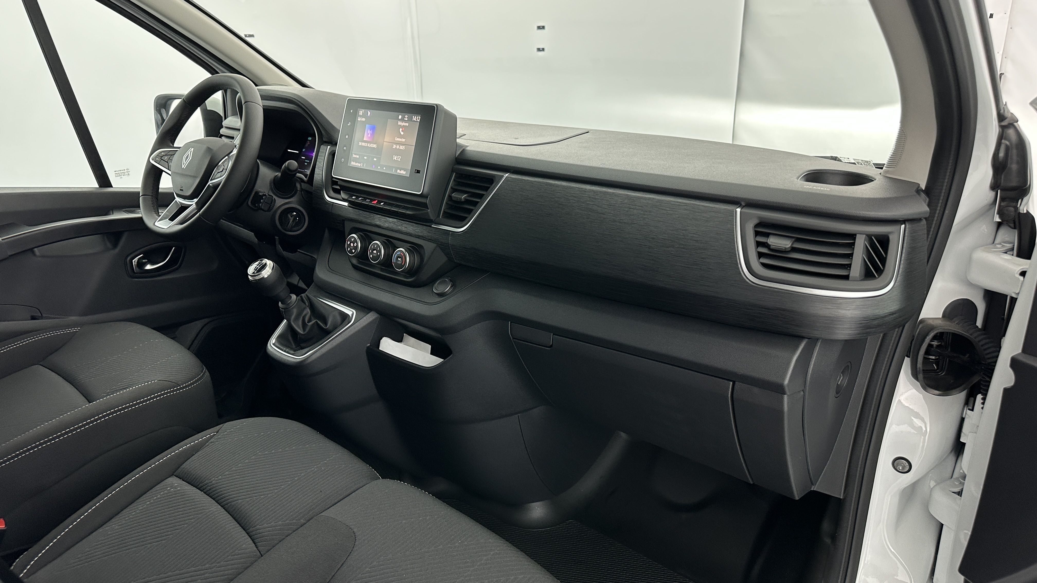 RENAULT TRAFIC III (3) L2H1 3000 2.0 Blue dCi 150ch Extra