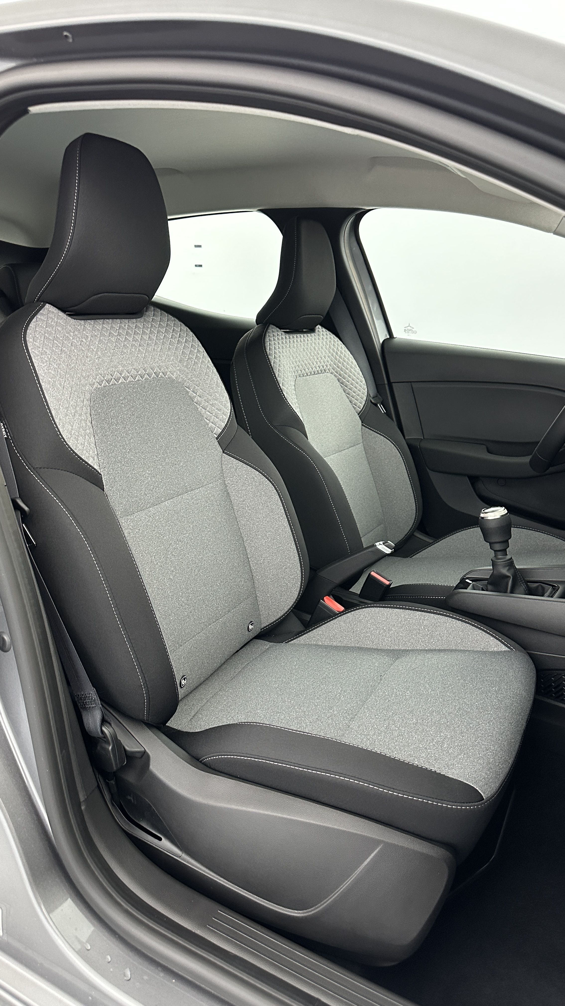 RENAULT CLIO V(2) 1.5 Blue dCi 100ch Evolution
