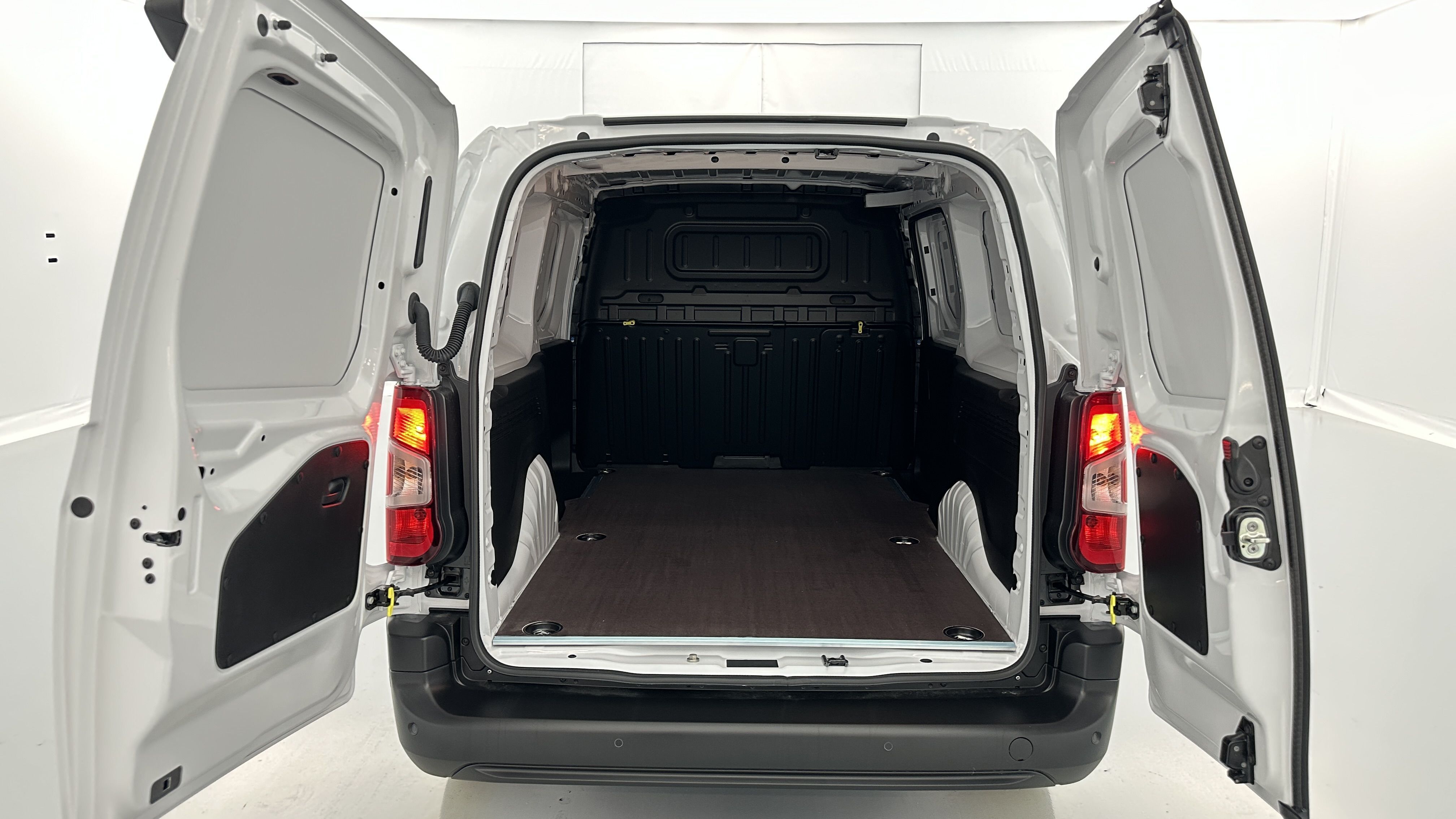 PEUGEOT PARTNER XL 950kg BlueHDi 130ch EAT8