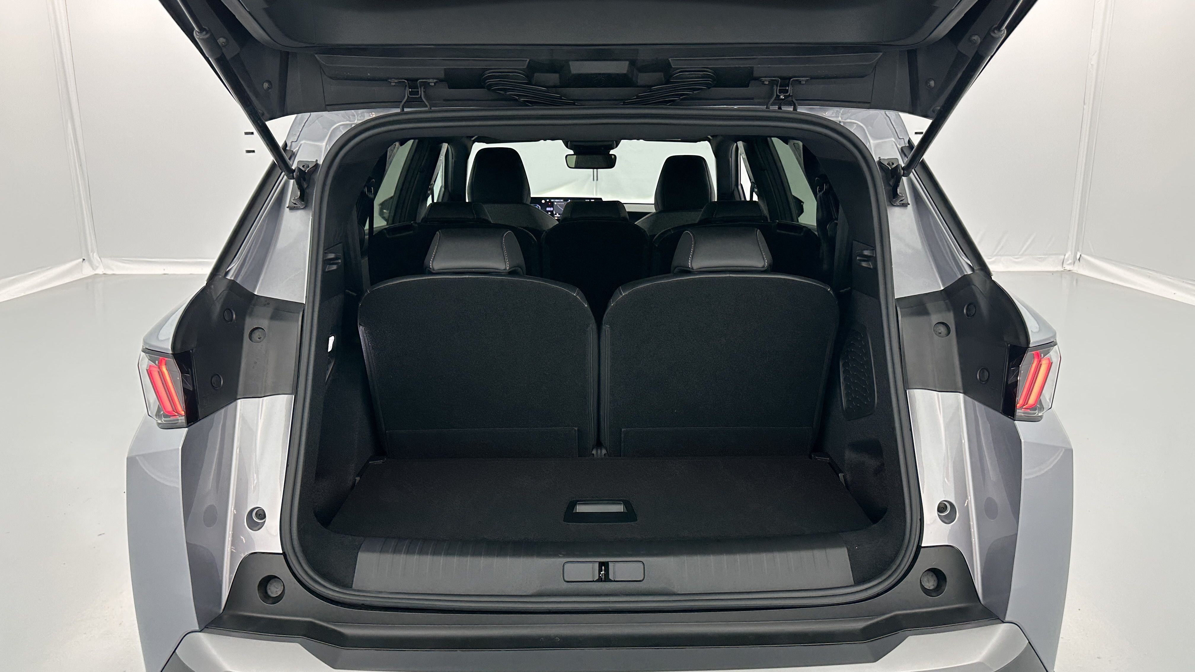 PEUGEOT 5008 1.2 Hybrid 145ch Allure e-DCS6