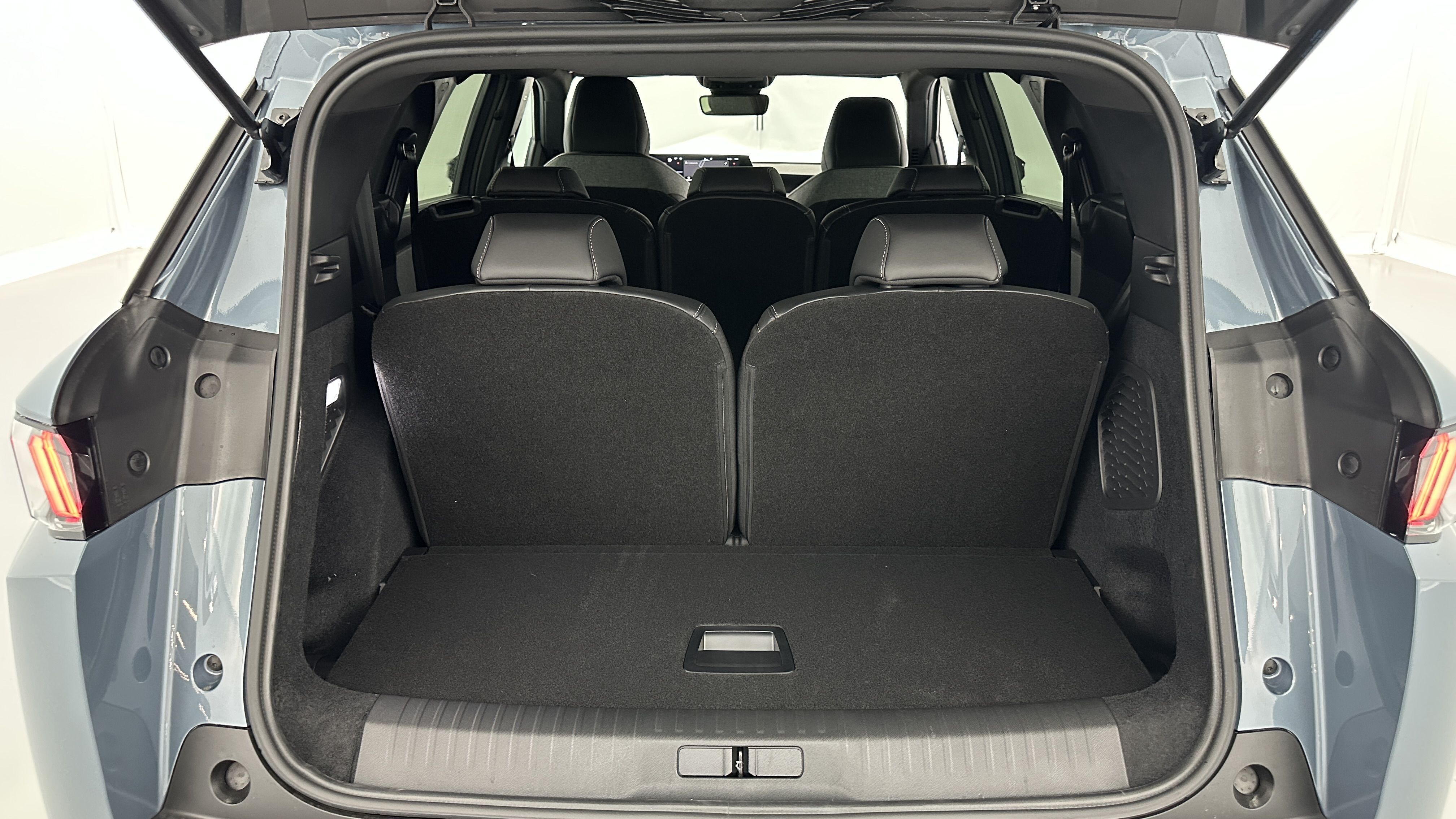 PEUGEOT 5008 1.2 Hybrid 145ch Allure e-DCS6